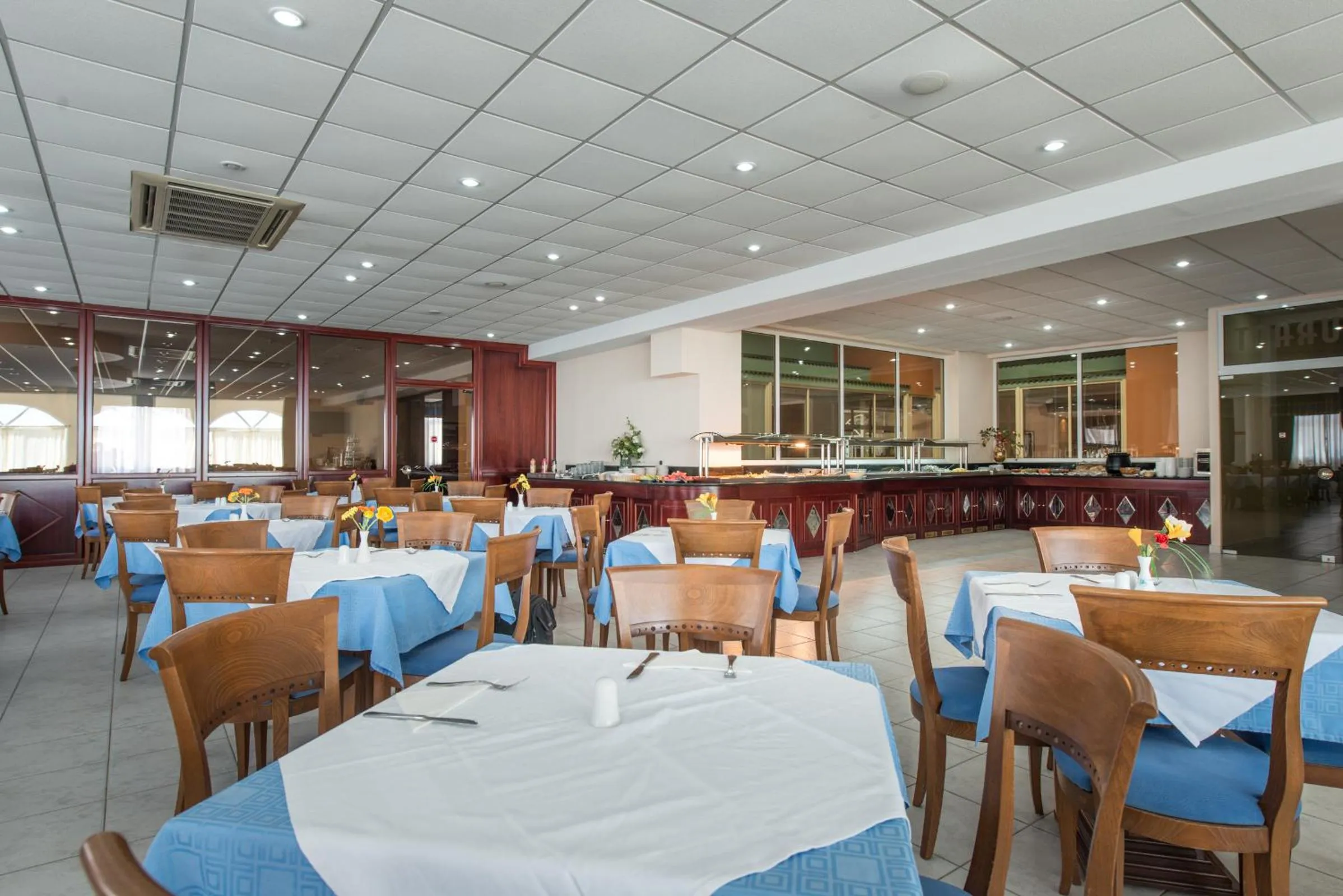 Restaurant/places to eat in Astir Palace Hotel