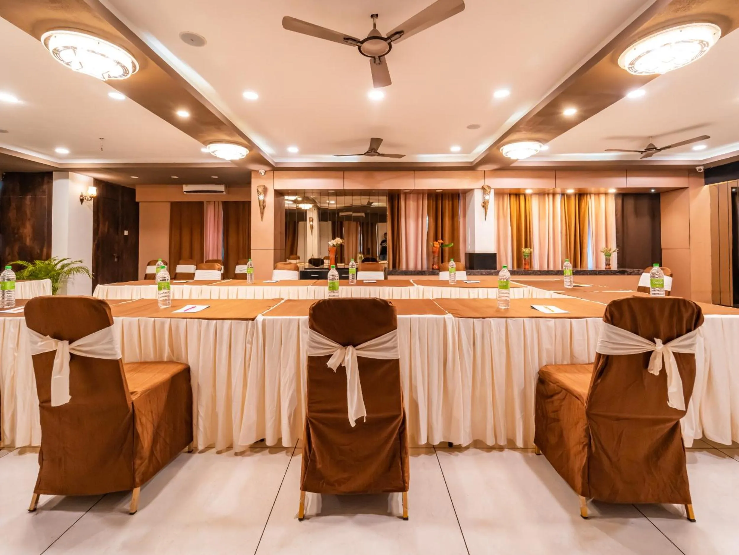 Banquet/Function facilities in The Byke Business Hotel - Signature Planet Vijay Nagar