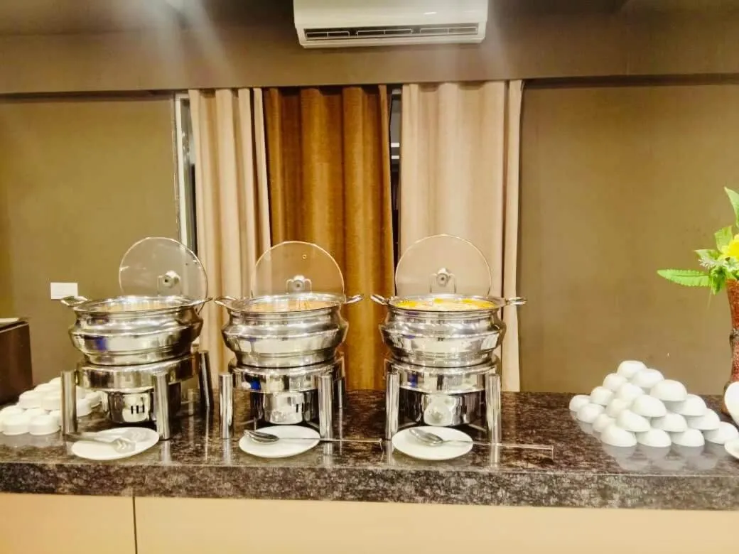 Breakfast in The Byke Business Hotel - Signature Planet Vijay Nagar