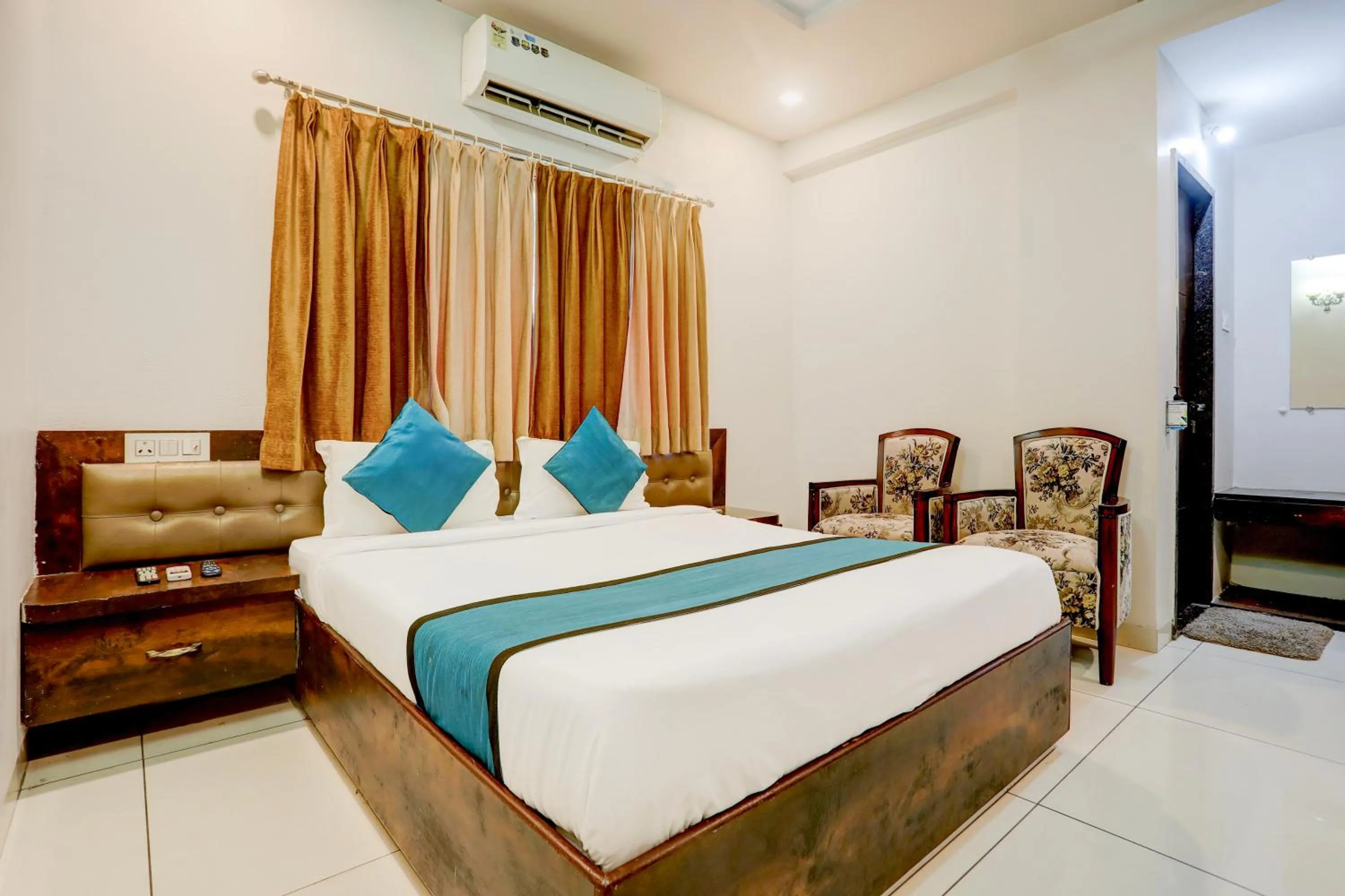 room service, Bed in The Byke Business Hotel - Signature Planet Vijay Nagar