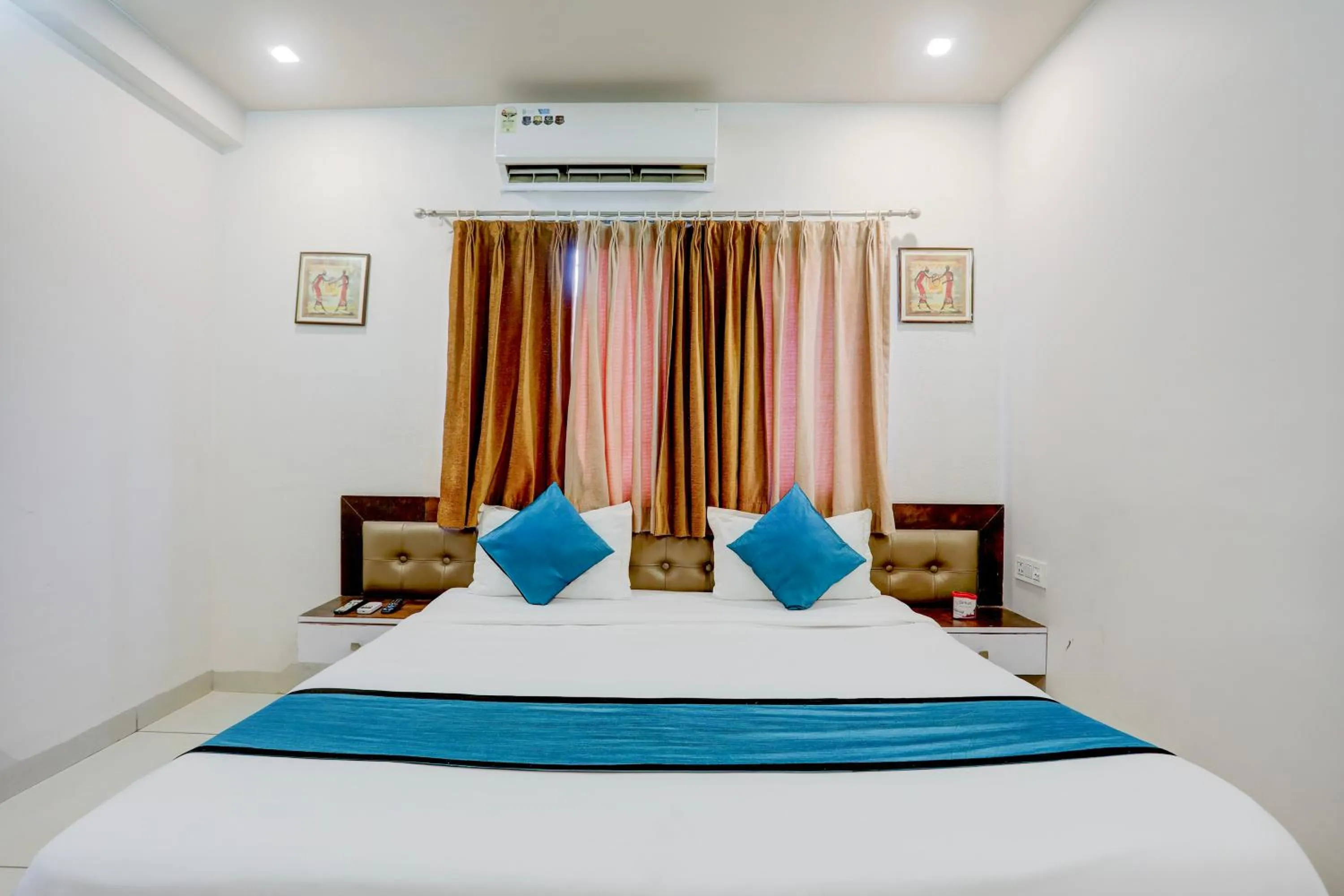 room service, Bed in The Byke Business Hotel - Signature Planet Vijay Nagar