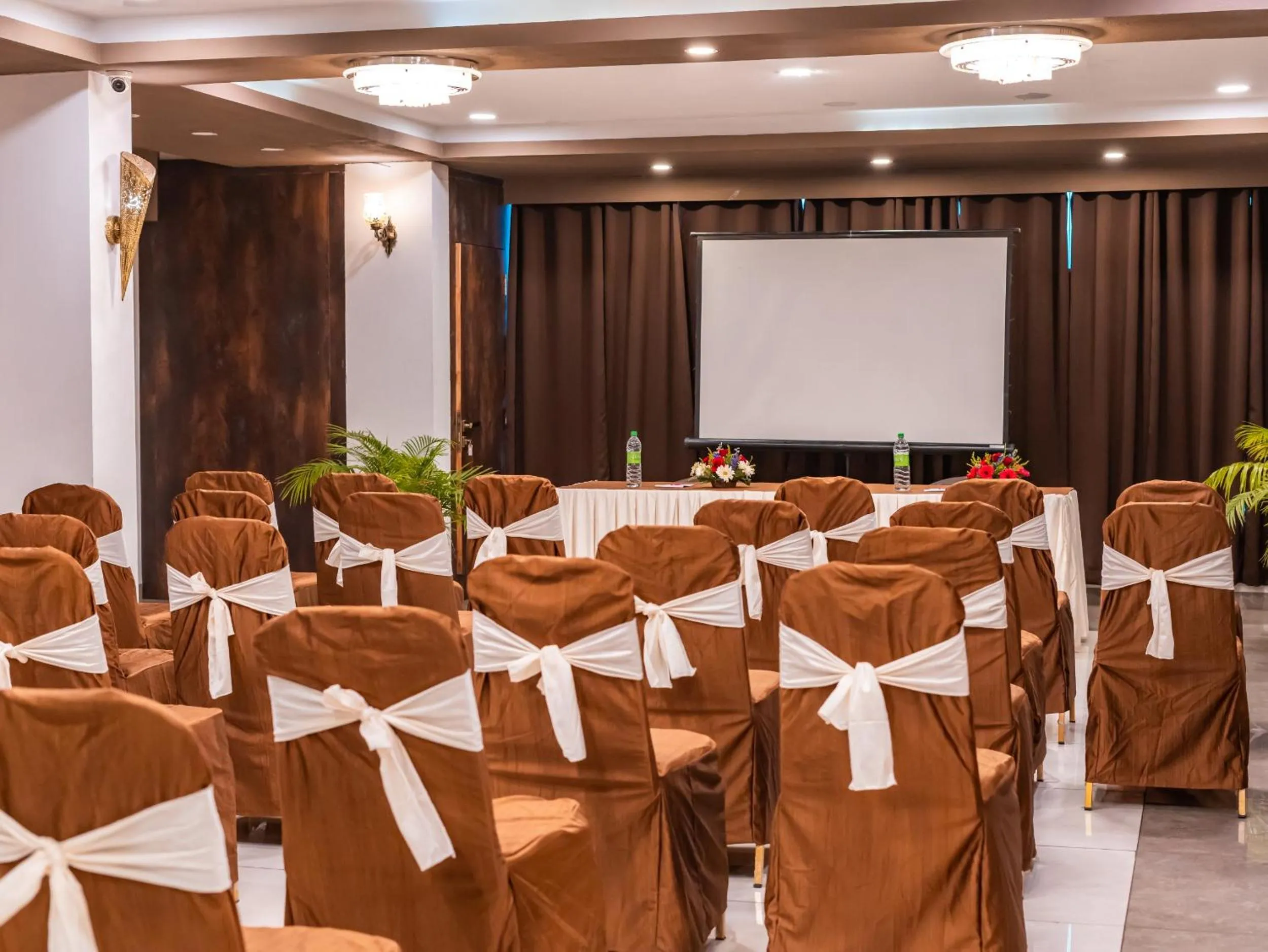 Meeting/conference room in The Byke Business Hotel - Signature Planet Vijay Nagar