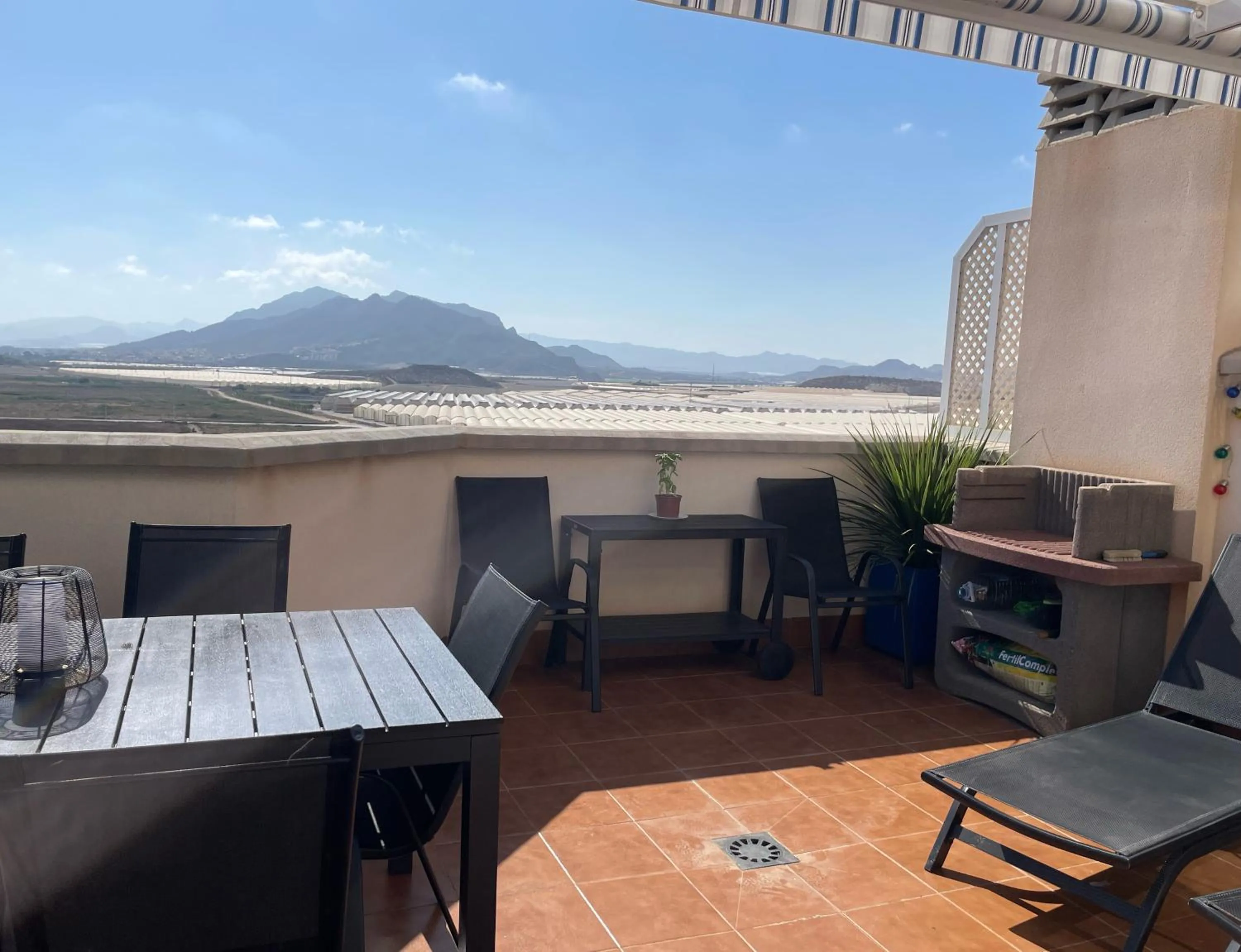 Sunny Seaside Retreat in Puerto De Mazarron