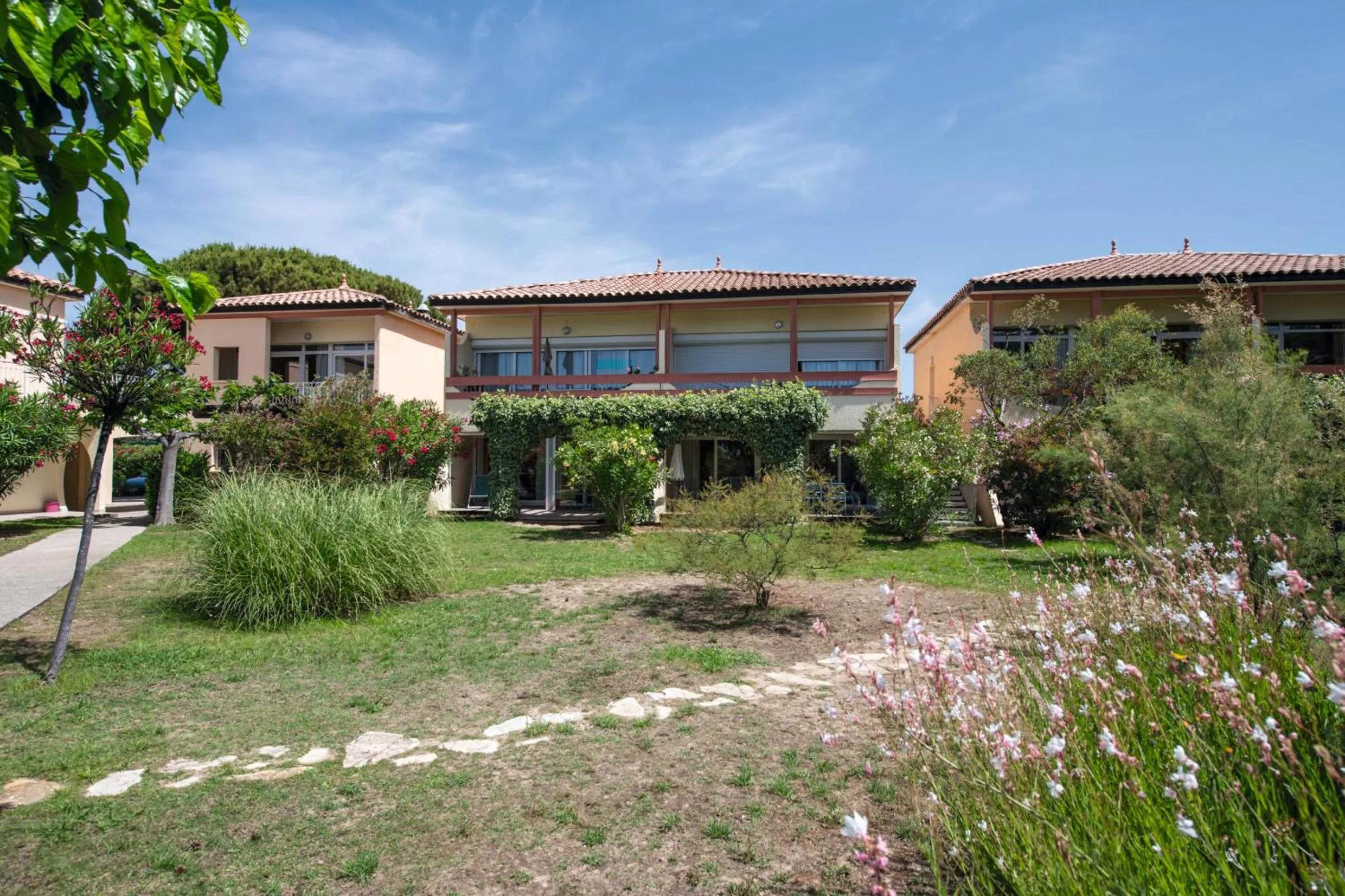 Property building in SOWELL RESIDENCES Les Sablons