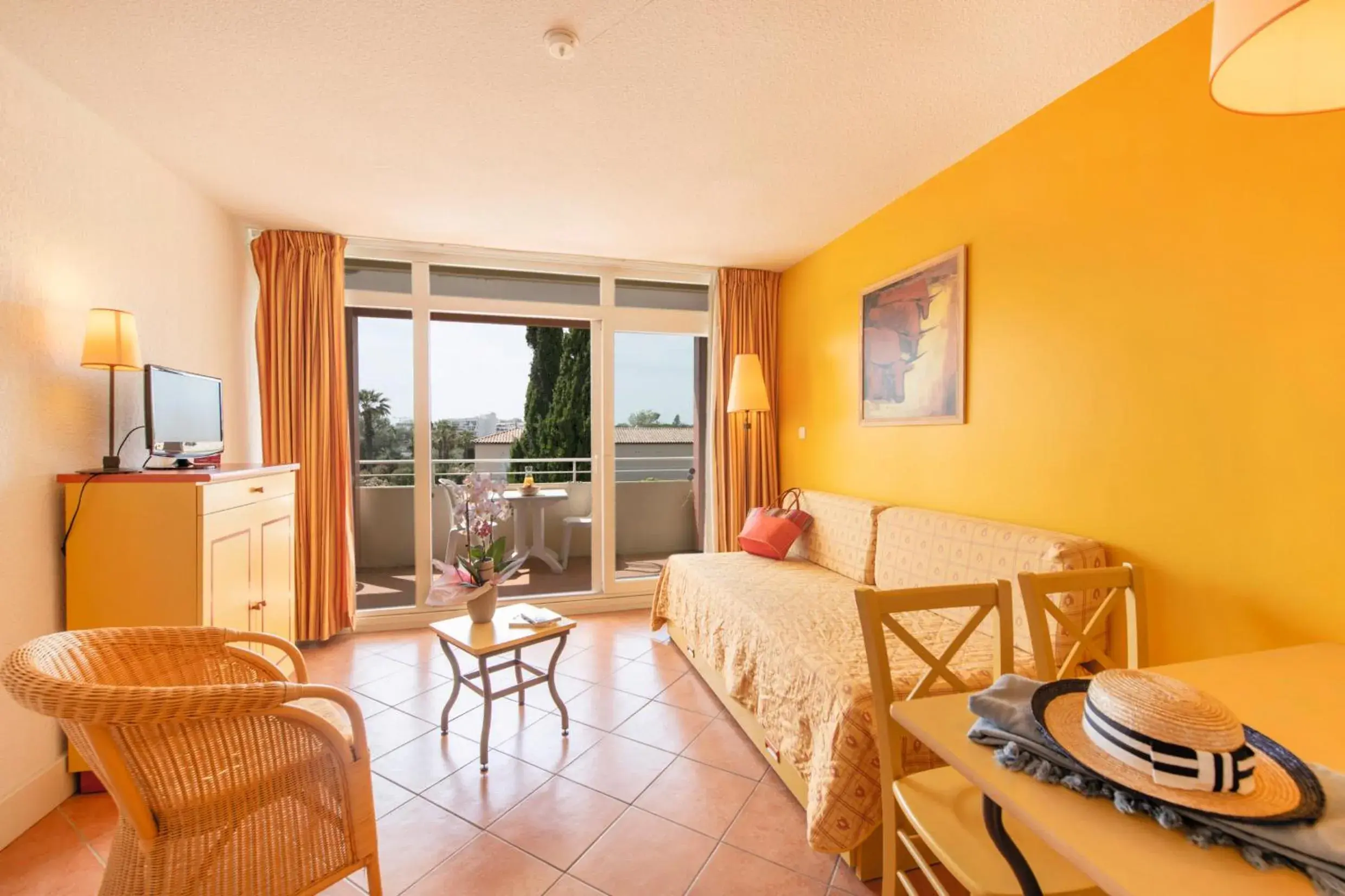 Landmark view in SOWELL RESIDENCES Les Sablons Landmark view in SOWELL RESIDENCES Les Sablons