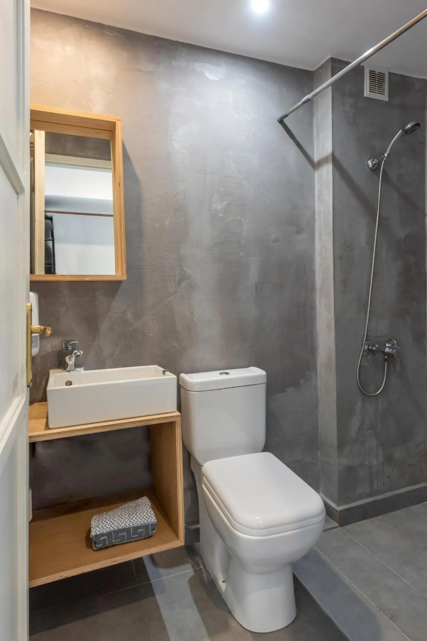 Bathroom in Azure Mare Hotel