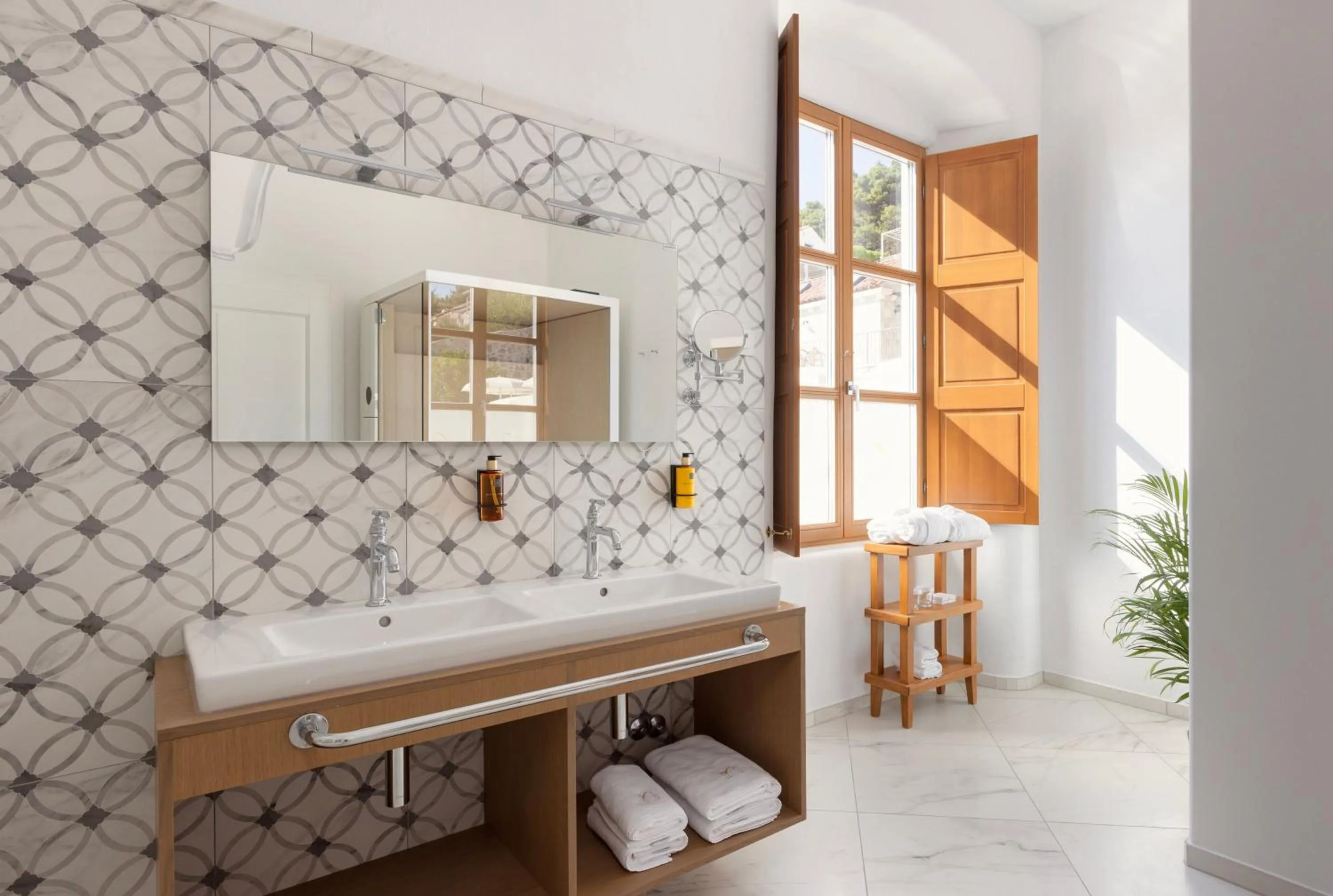 Bathroom in Palace Natali