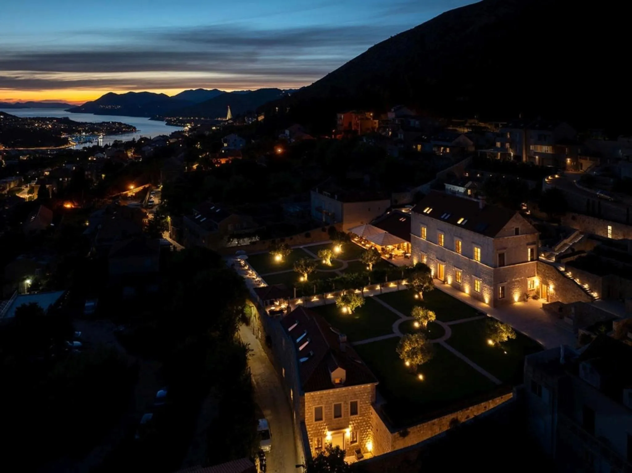 Property building in Palace Natali