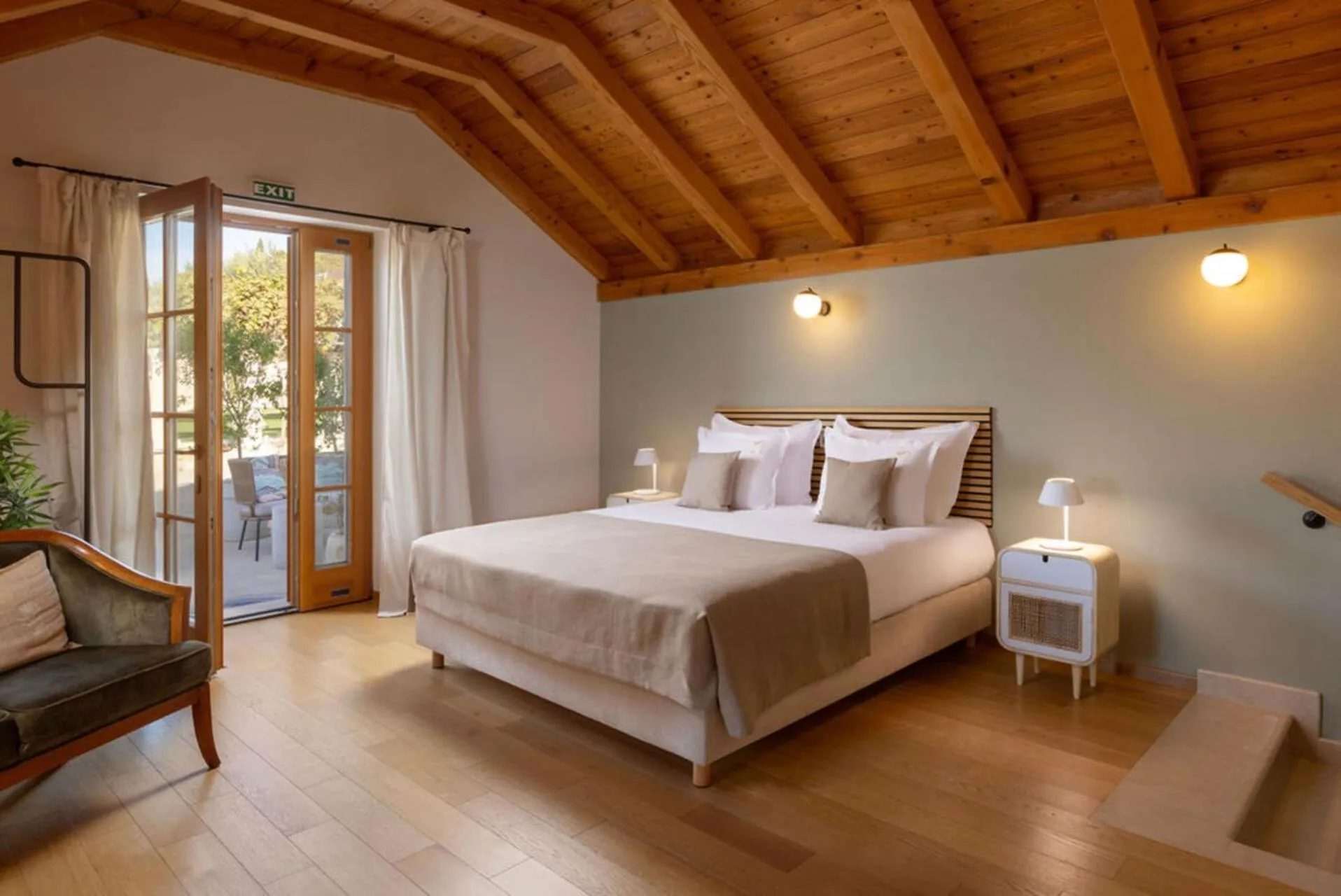 Bedroom, Bed in Palace Natali