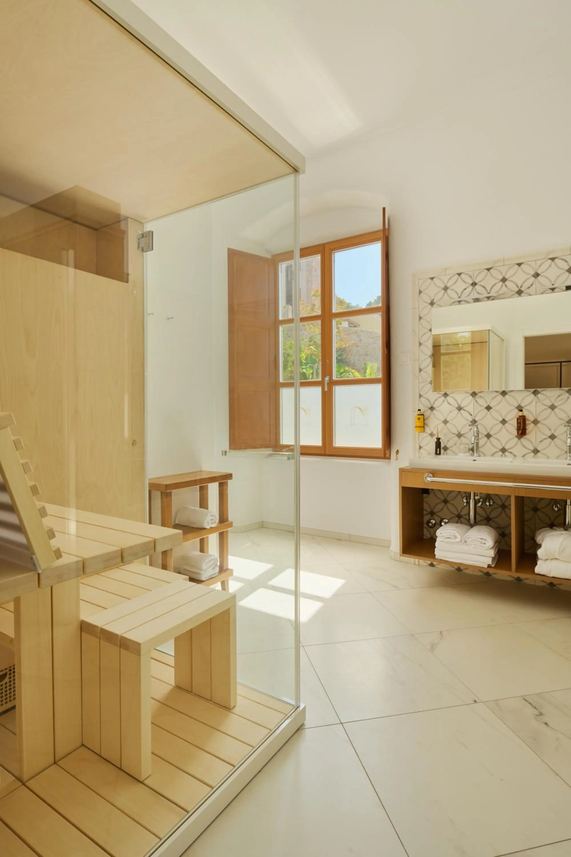 Bathroom in Palace Natali