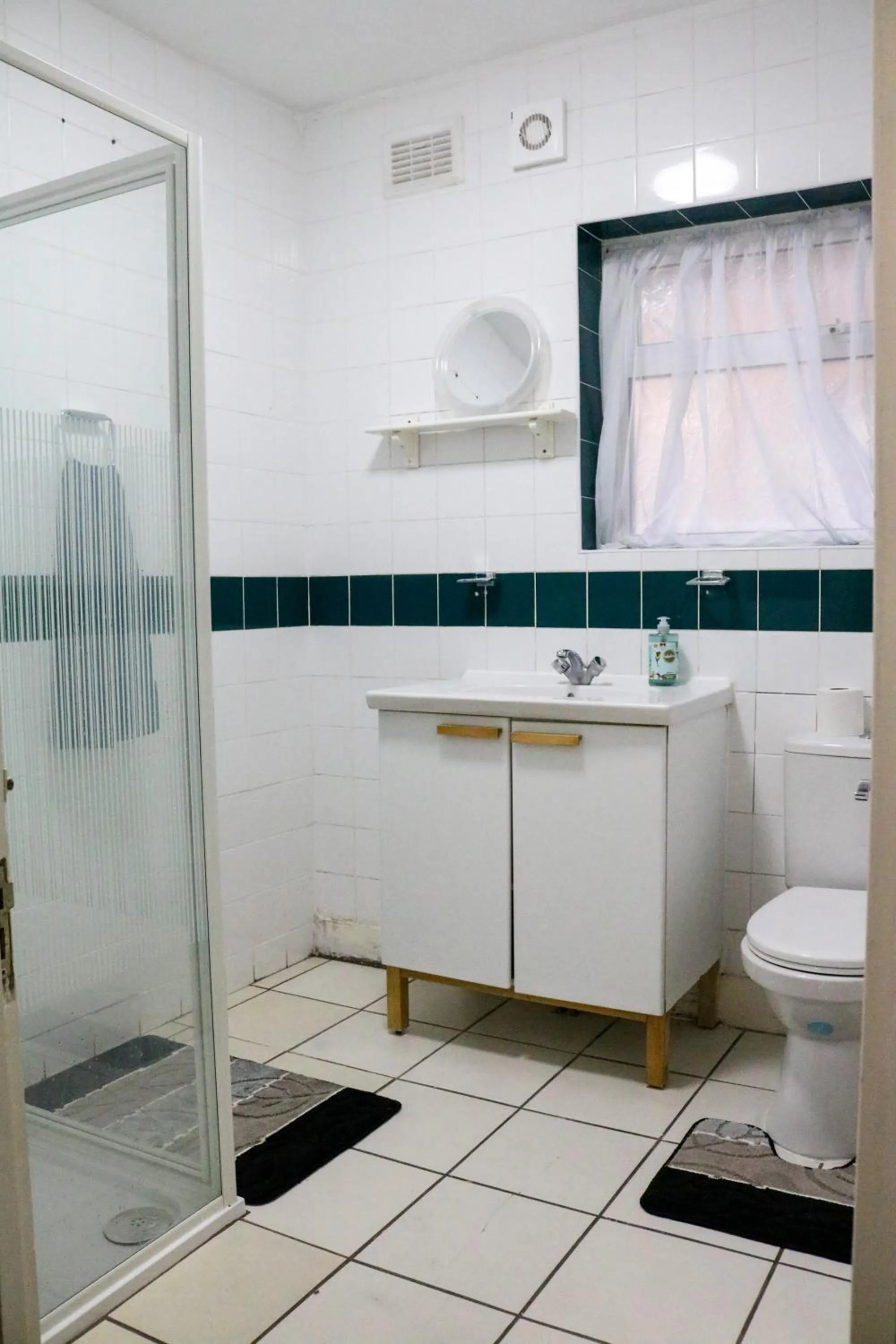 Shower in Desire Residence