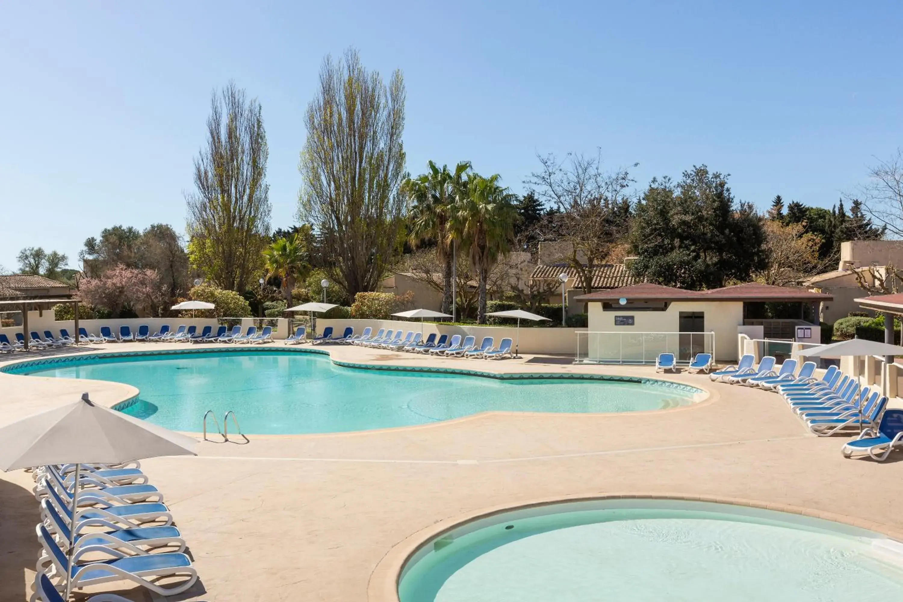 Swimming pool in SOWELL Family Cap d’Agde Swimming pool in SOWELL Family Cap d’Agde
