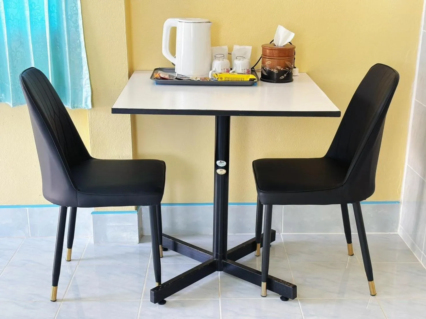 Seating area in Thungwua laen resort