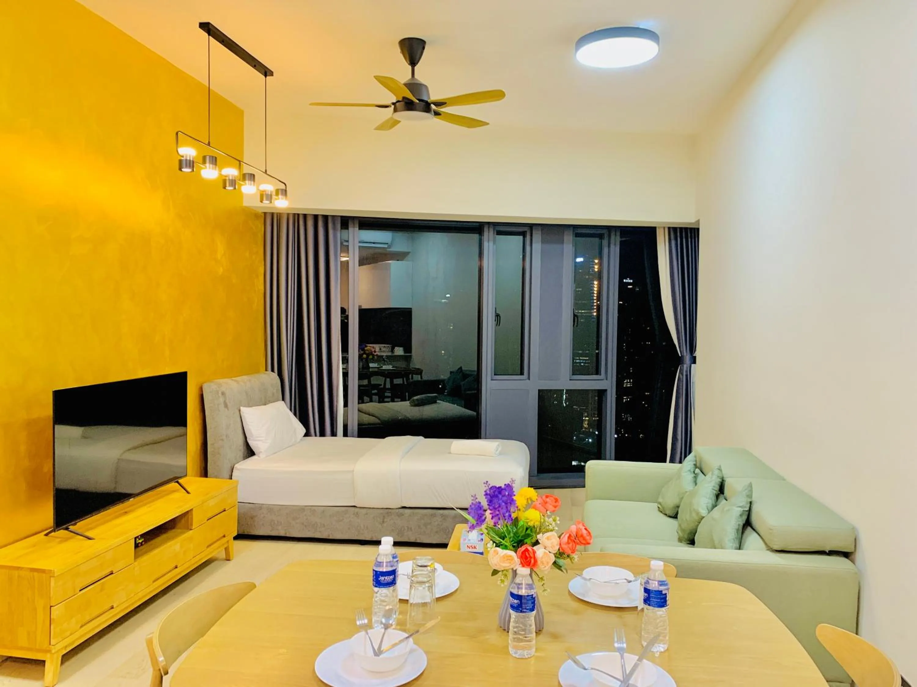 Living room, Bed in Star Sky Park KLCC