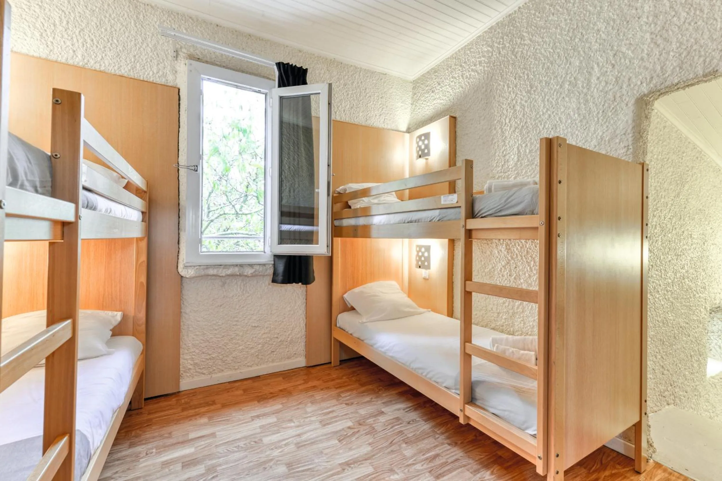 Bedroom, Bed in SOWELL RESIDENCES Les Lauriers Roses