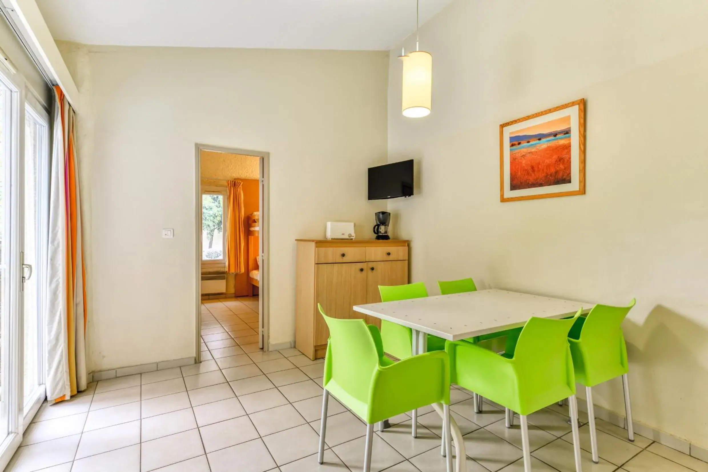 Living room in SOWELL RESIDENCES Les Lauriers Roses Living room in SOWELL RESIDENCES Les Lauriers Roses