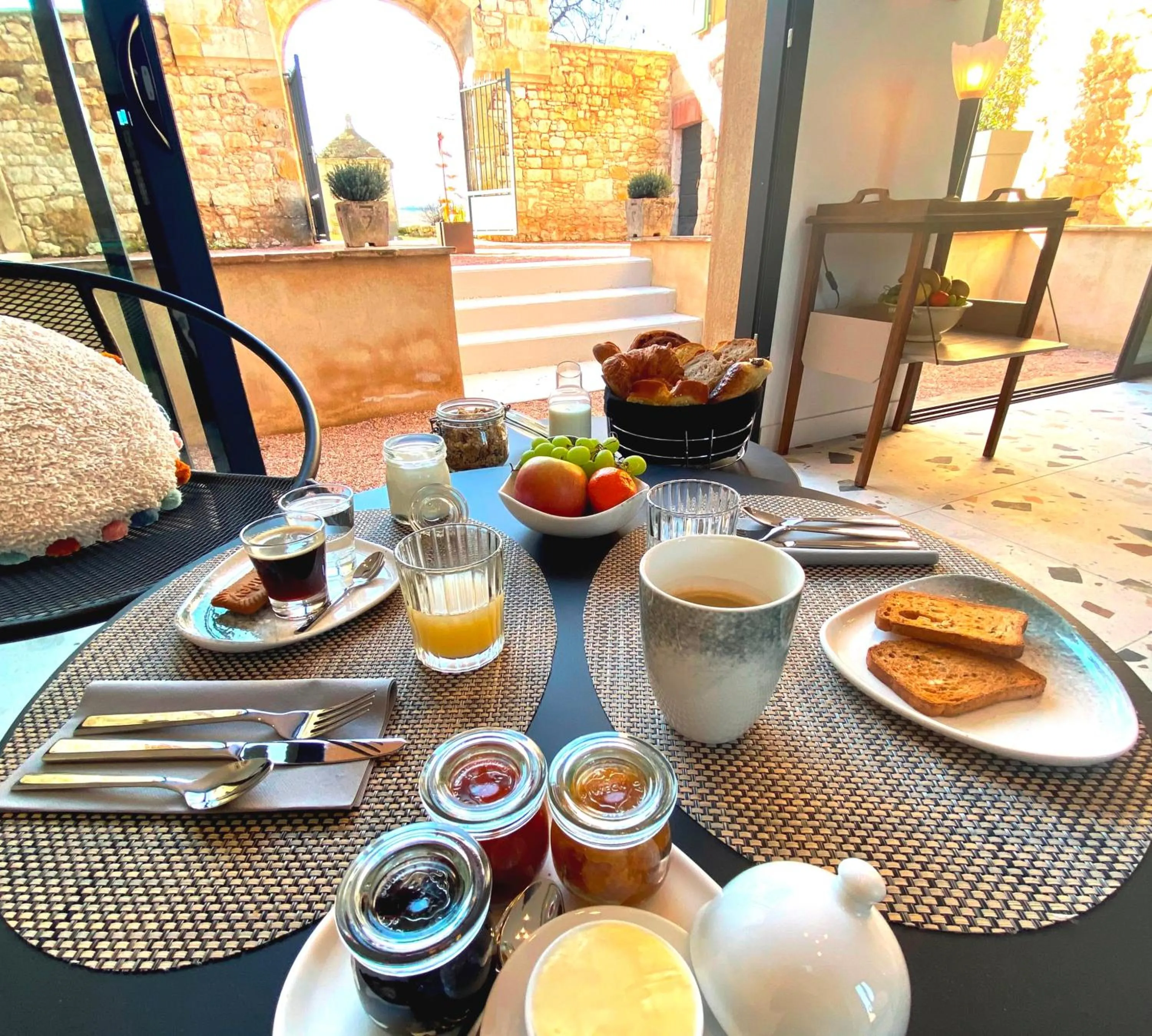 Breakfast in DOMAINE DE LEJOS - Portes d'Albi