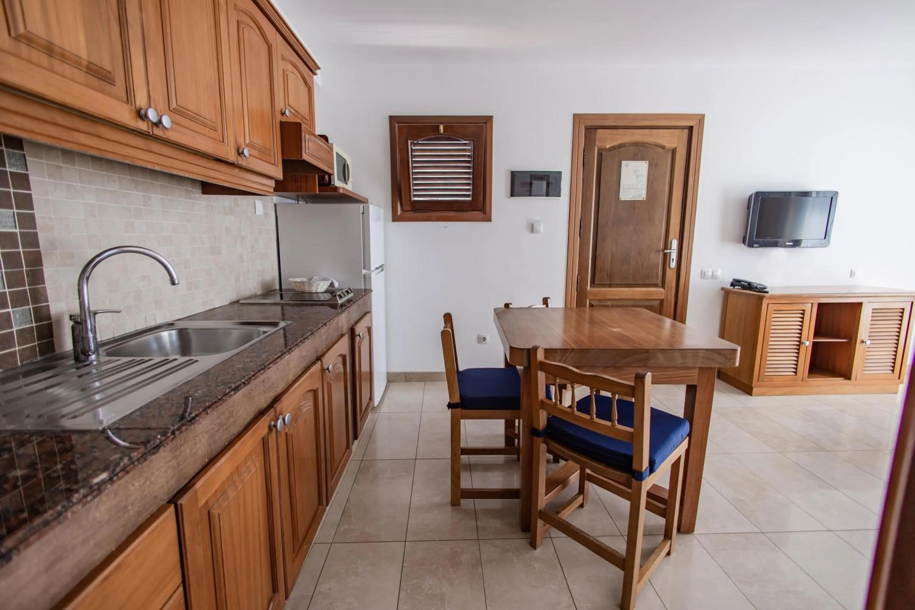 Photo of the whole room in Servatur JB - Adults Only