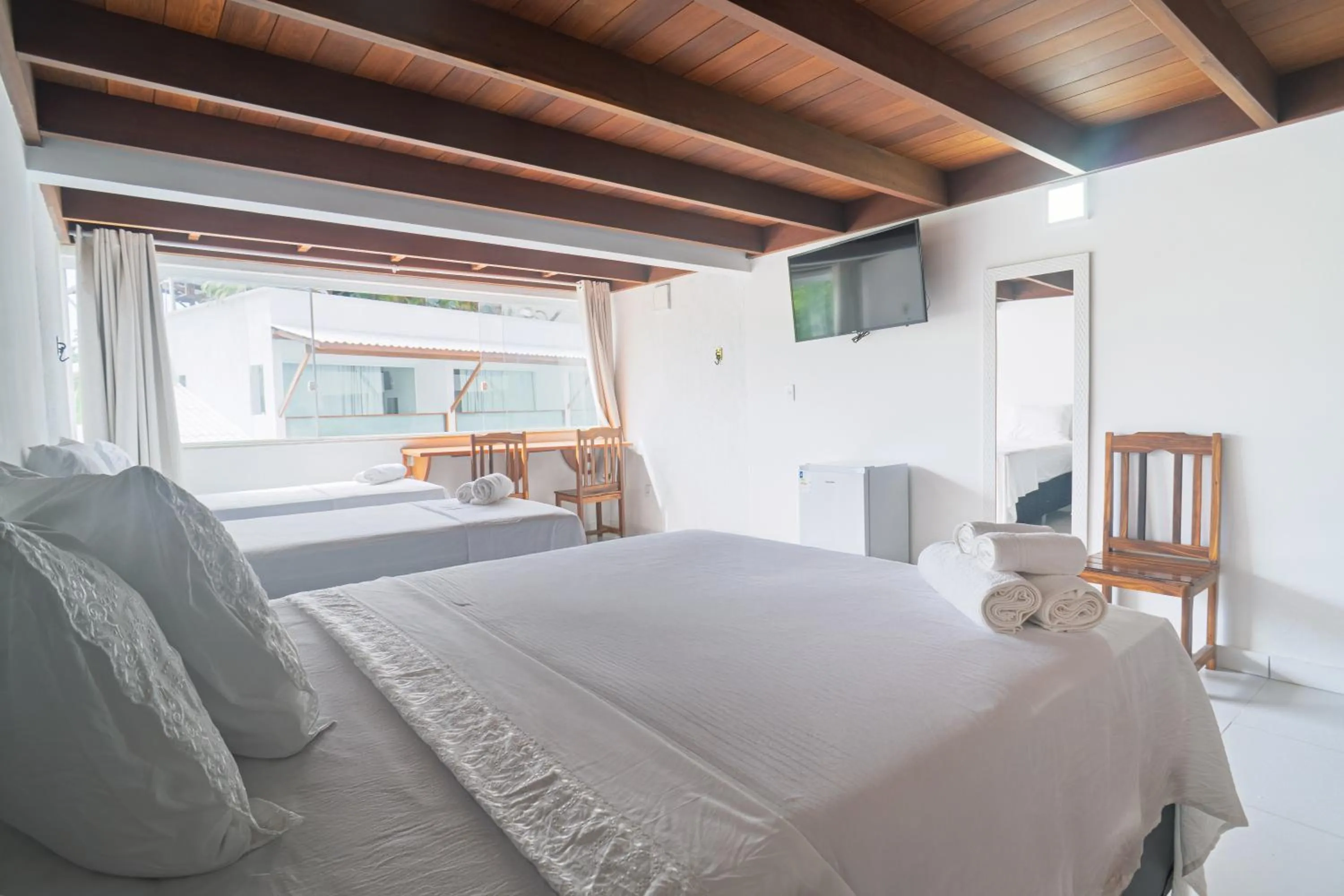 Photo of the whole room, Bed in Brisa do Mar Praia Hotel