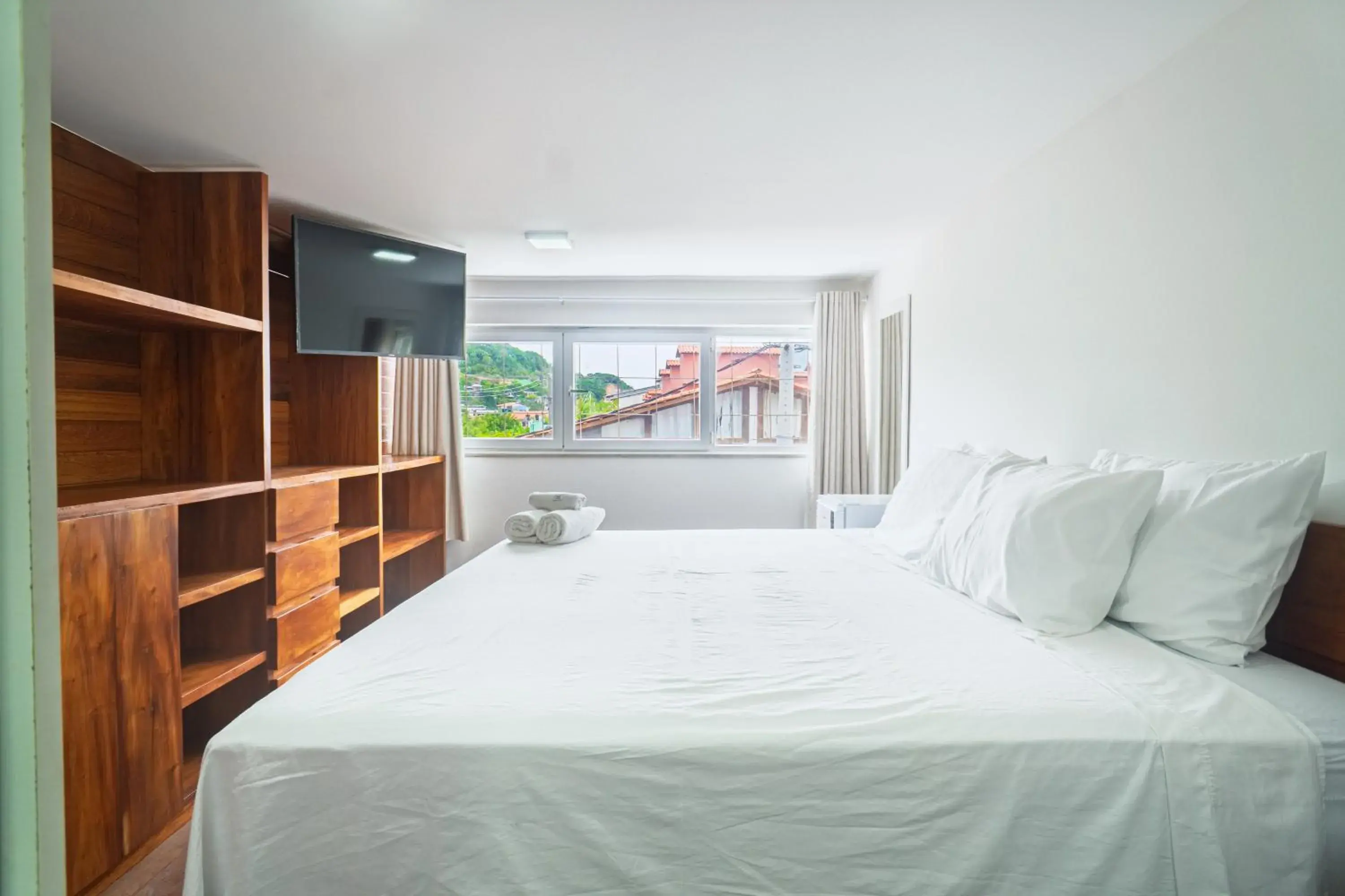 Photo of the whole room, Bed in Brisa do Mar Praia Hotel Photo of the whole room, Bed in Brisa do Mar Praia Hotel