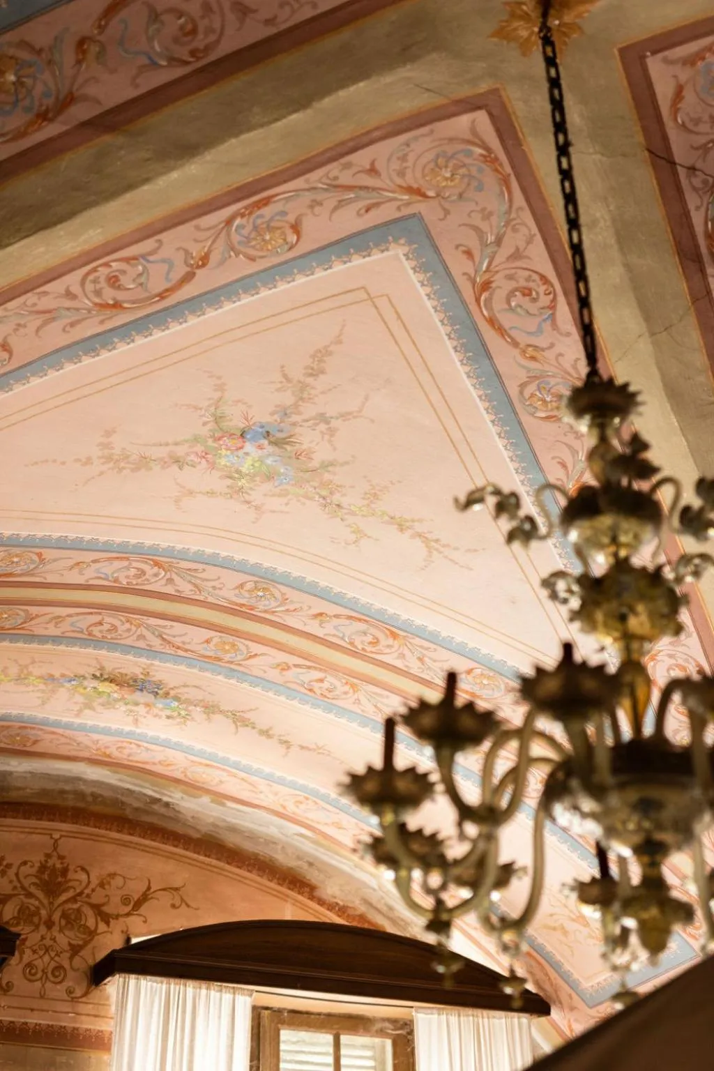 Decorative detail in Château de Collias - Maison de Vacances