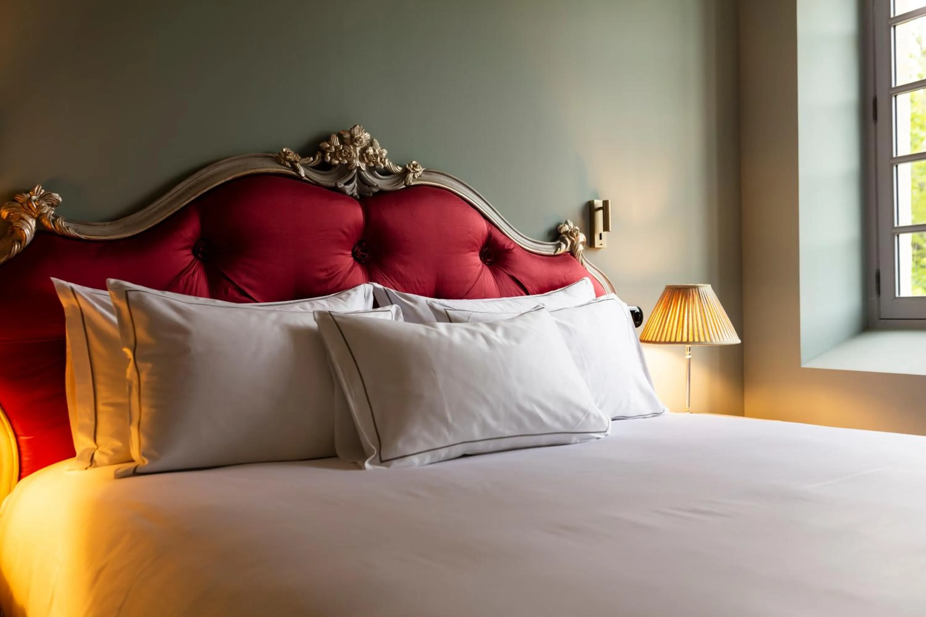 Bed in Château de Collias