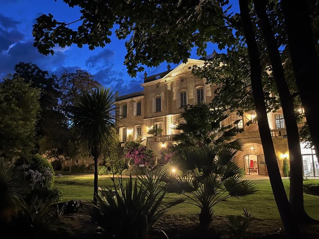 Property building in Château de Collias - Maison de Vacances