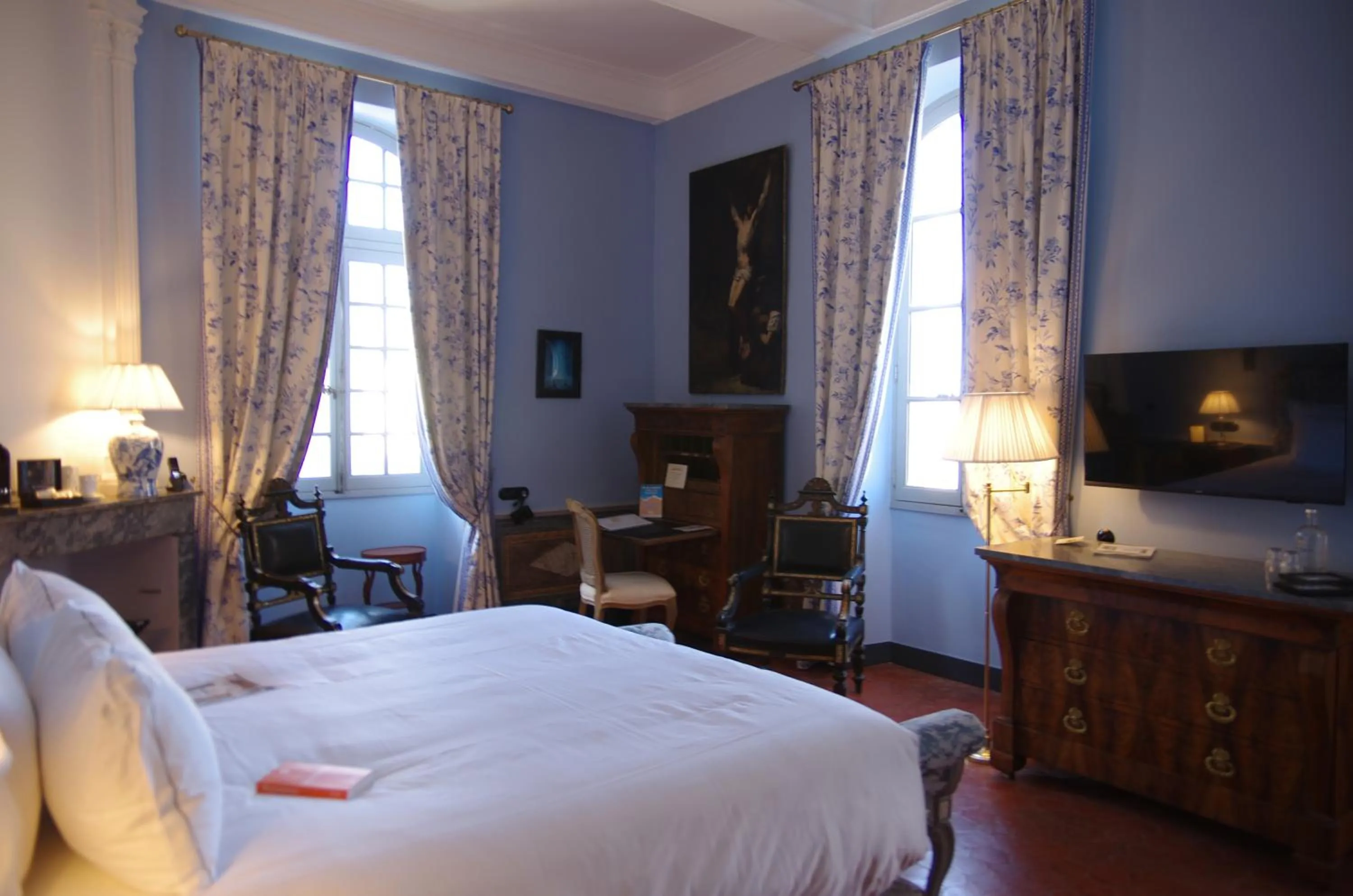 Bedroom, Bed in Château de Collias