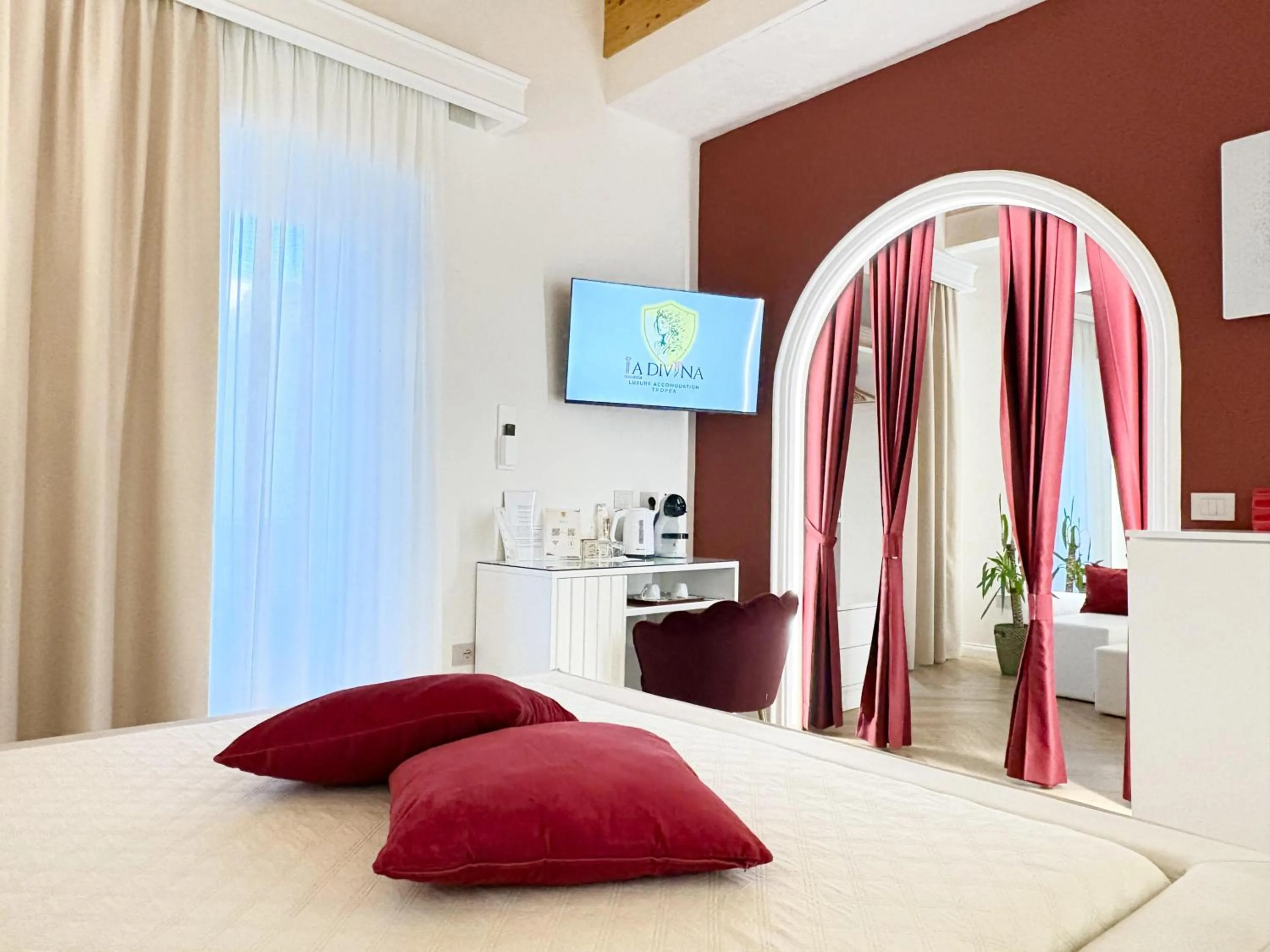 La Divina - free parking -