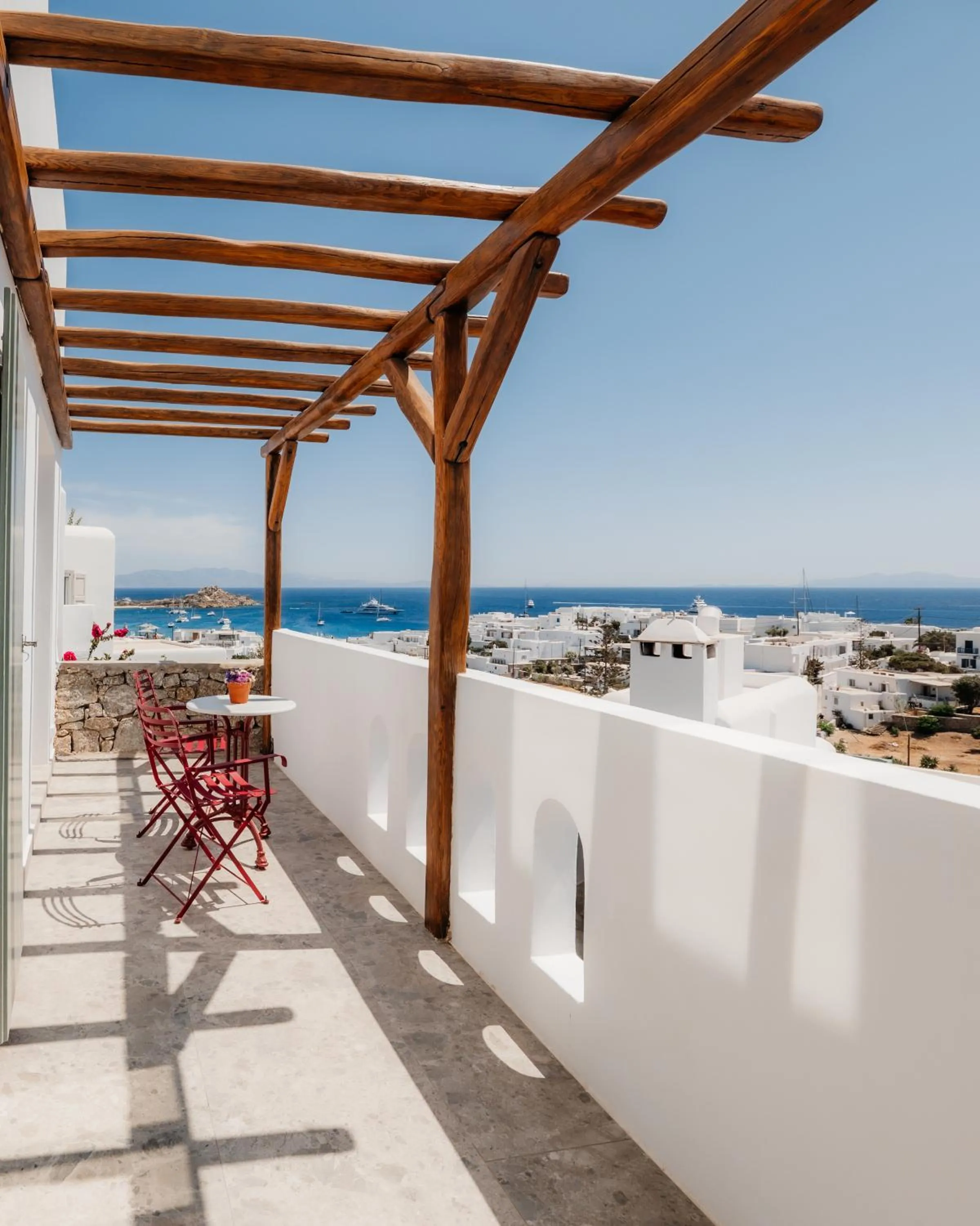 Property building in Pelican Bay Hotel