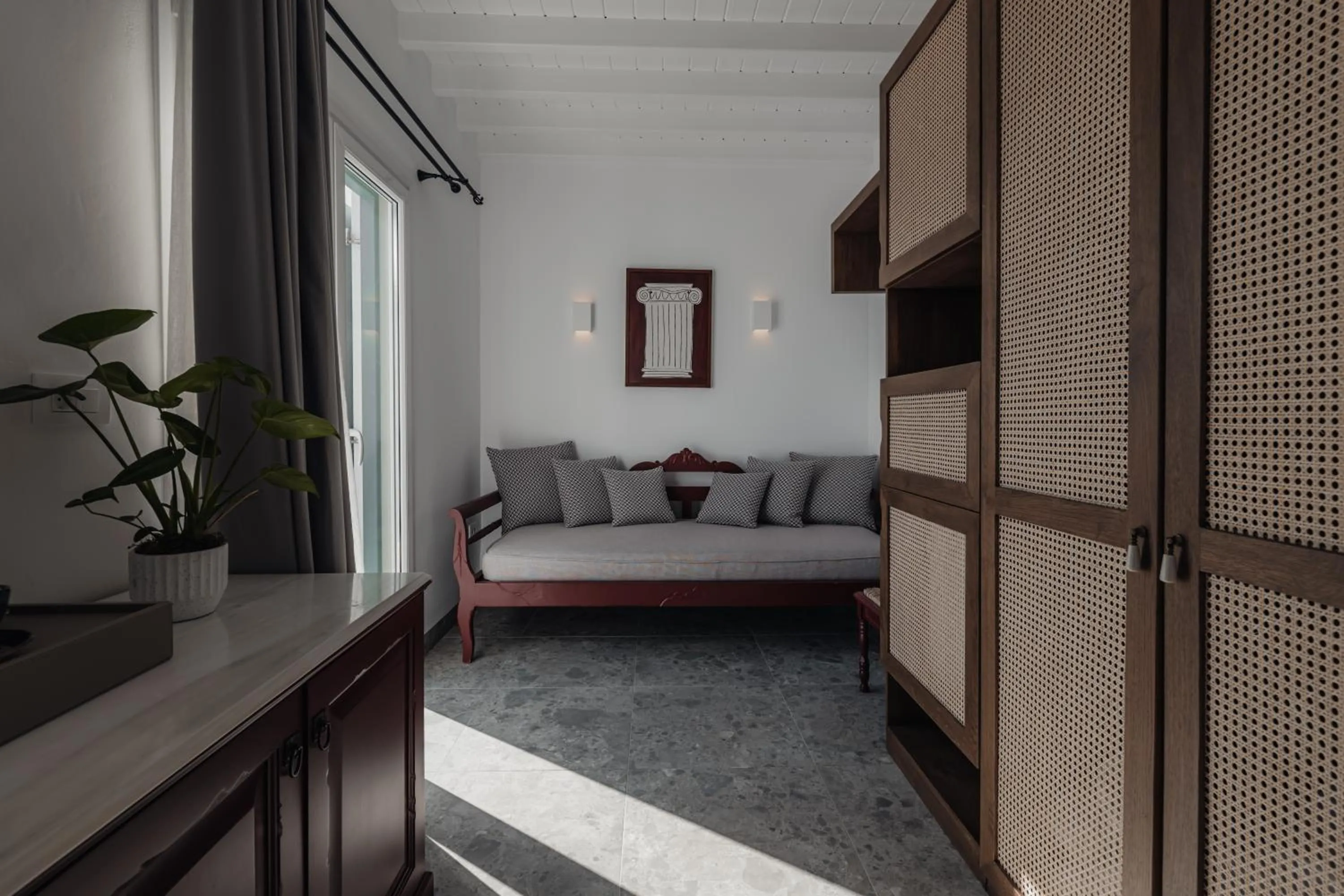 Bedroom, Bed in Pelican Bay Hotel