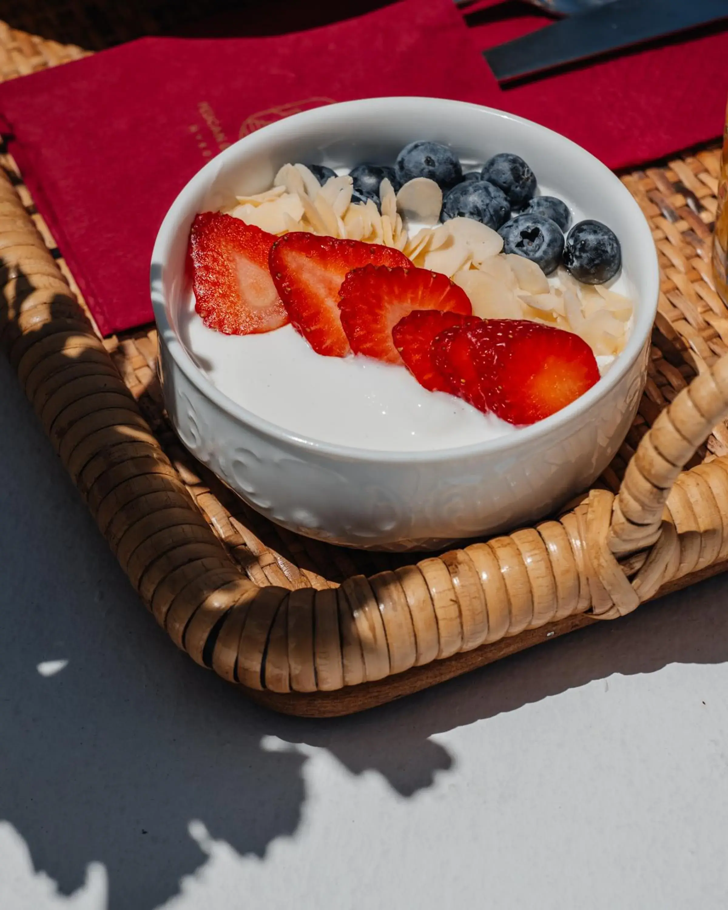 Restaurant/places to eat in Pelican Bay Hotel Restaurant/places to eat in Pelican Bay Hotel