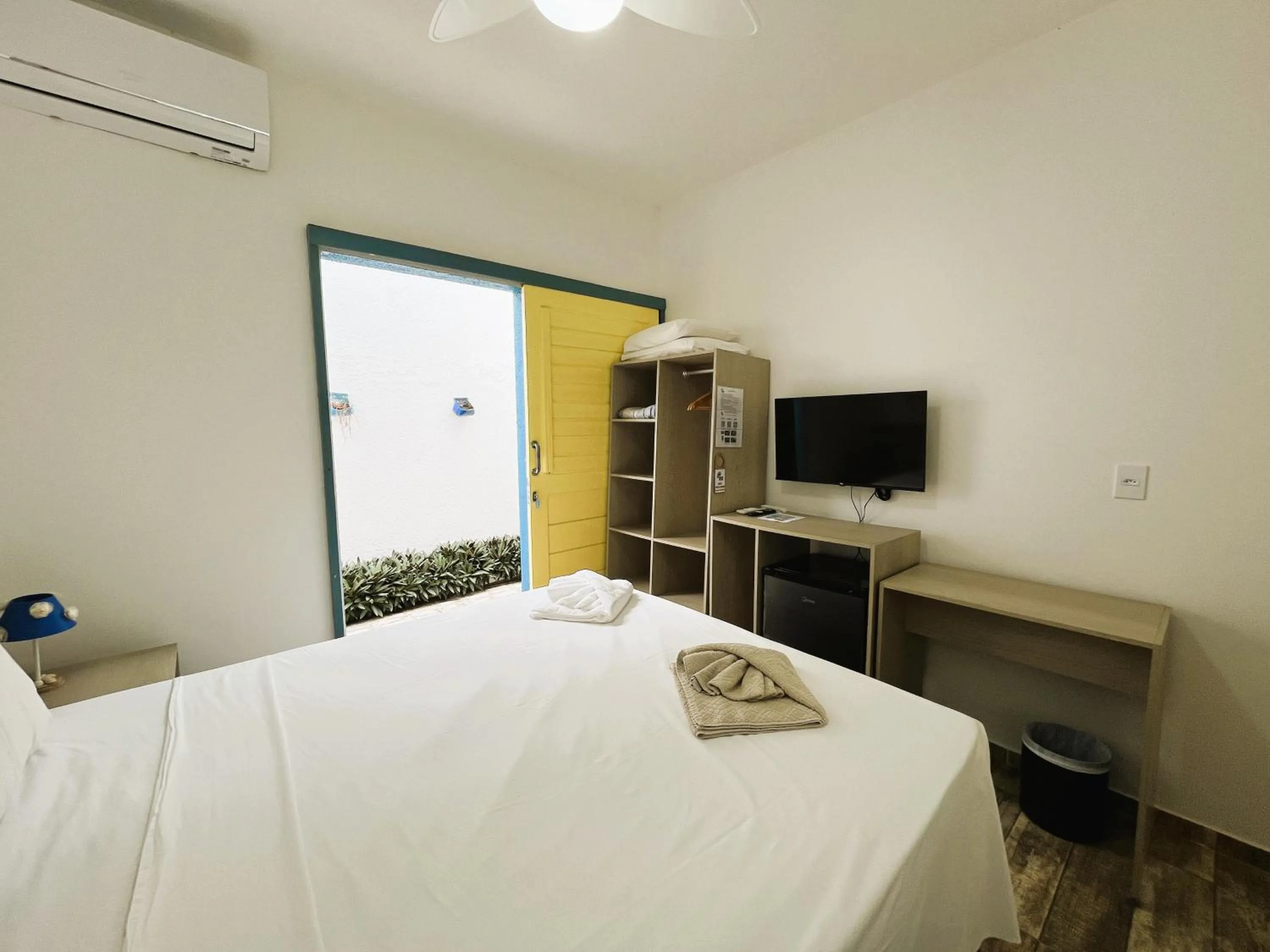 Bedroom, Bed in Manaí Pousada & Beach Club