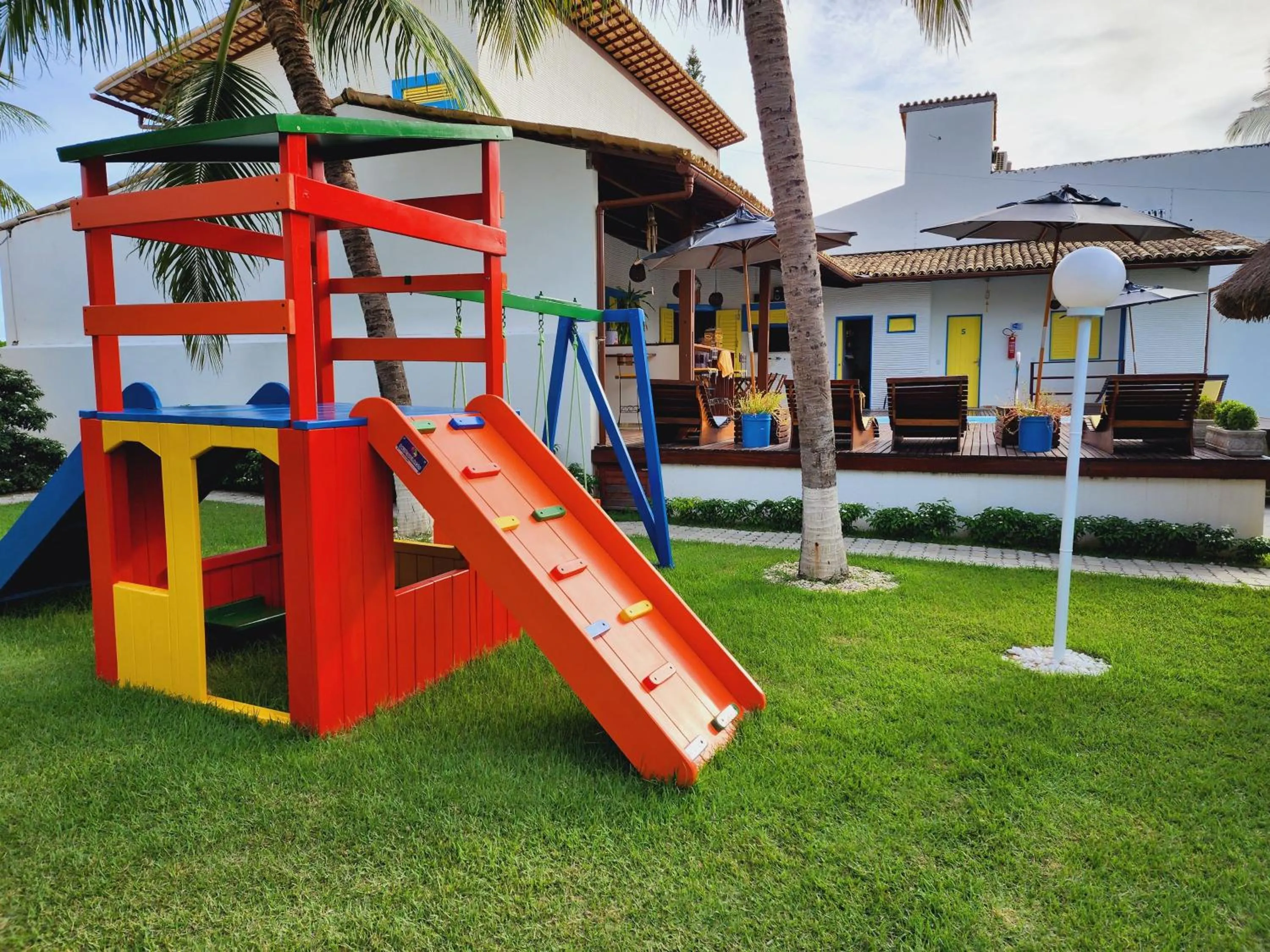 Children play ground in Manaí Pousada & Beach Club