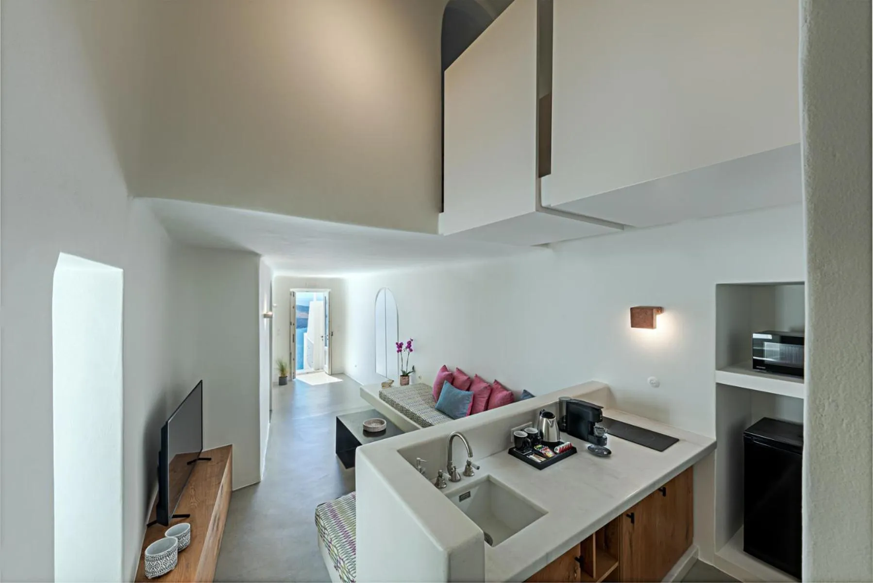 TV and multimedia in Thera Villas