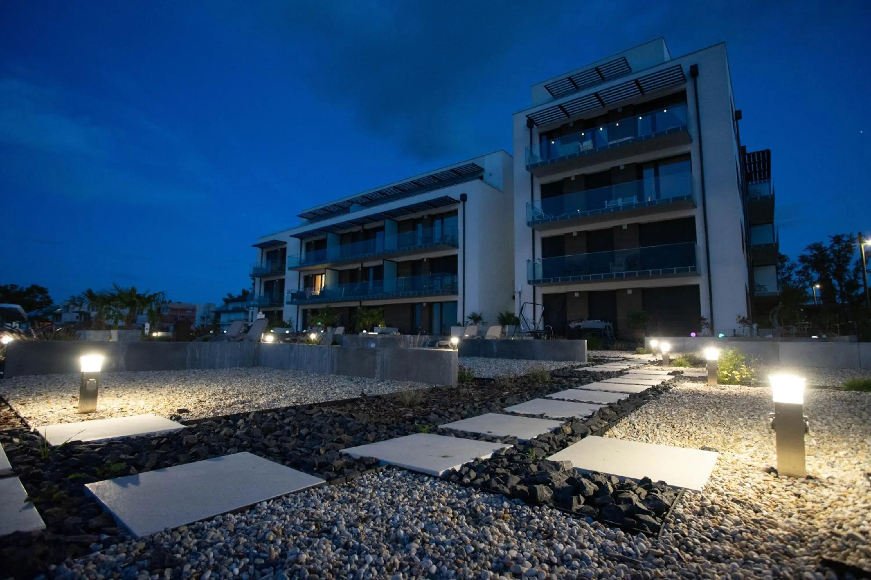 LakeView Apartment 305 Beachfront