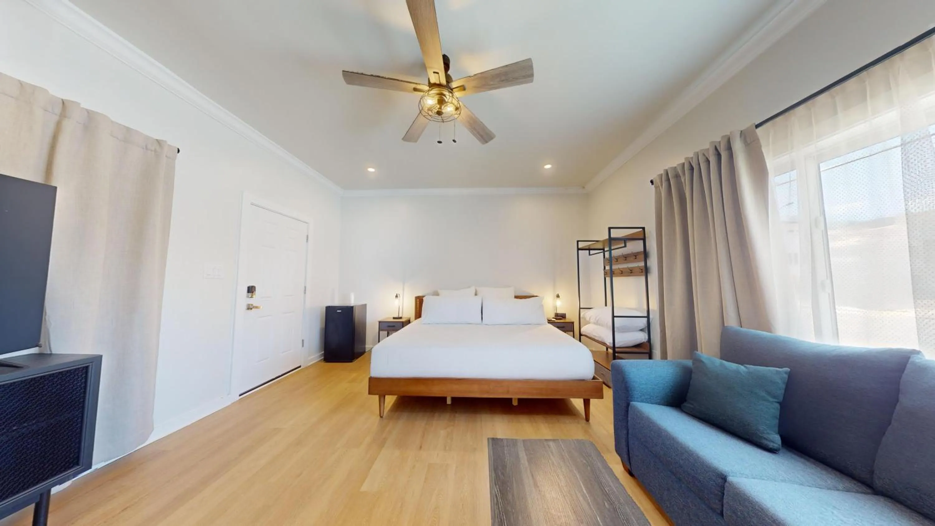 Bed in The Surf Club