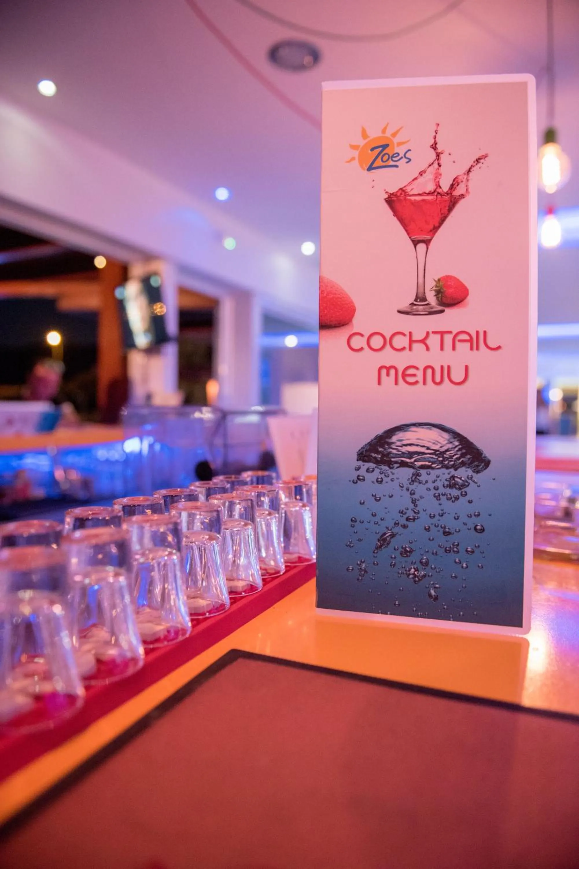 Alcoholic drinks in Zoes Hotel & Suites