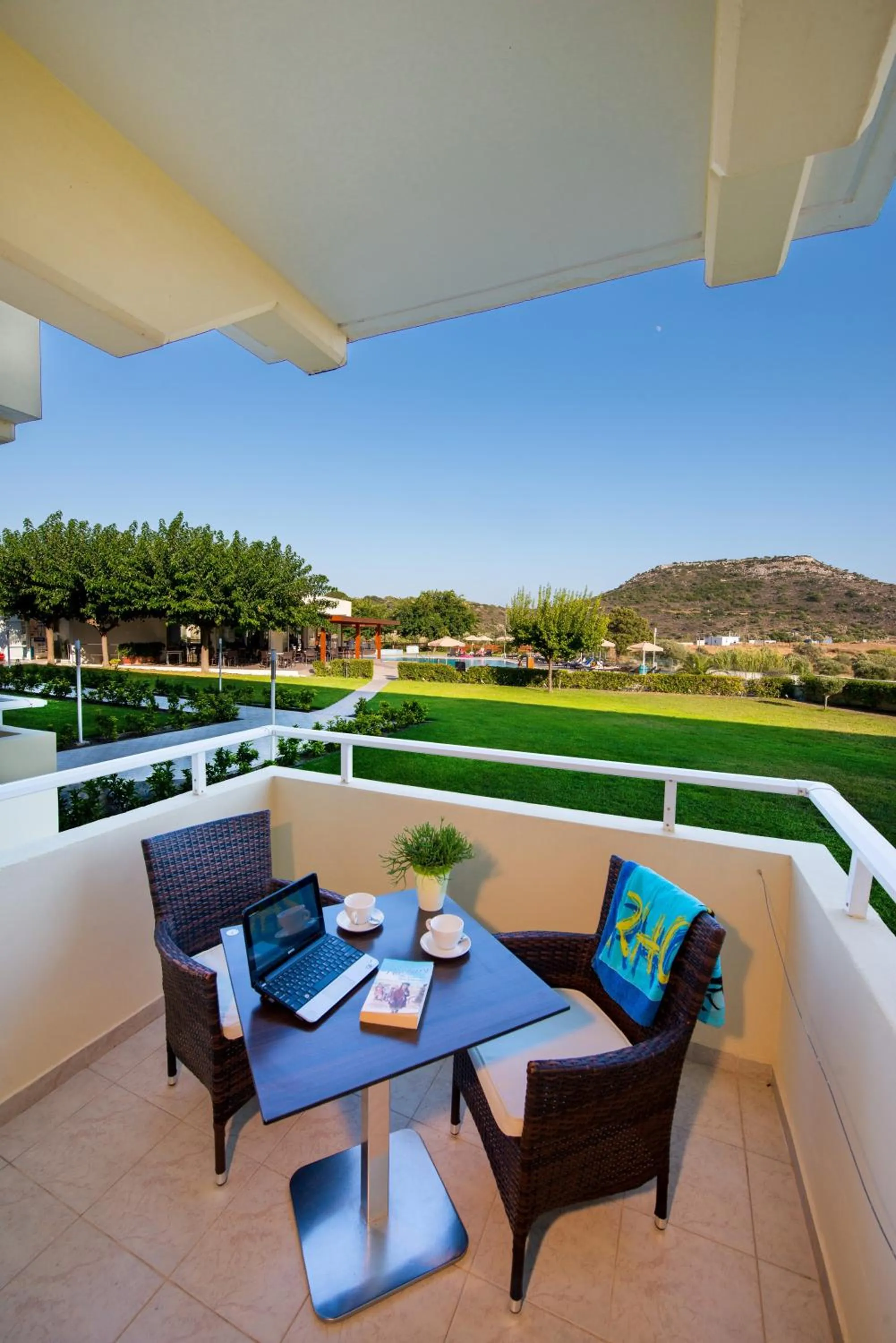 Balcony/Terrace in Zoes Hotel & Suites