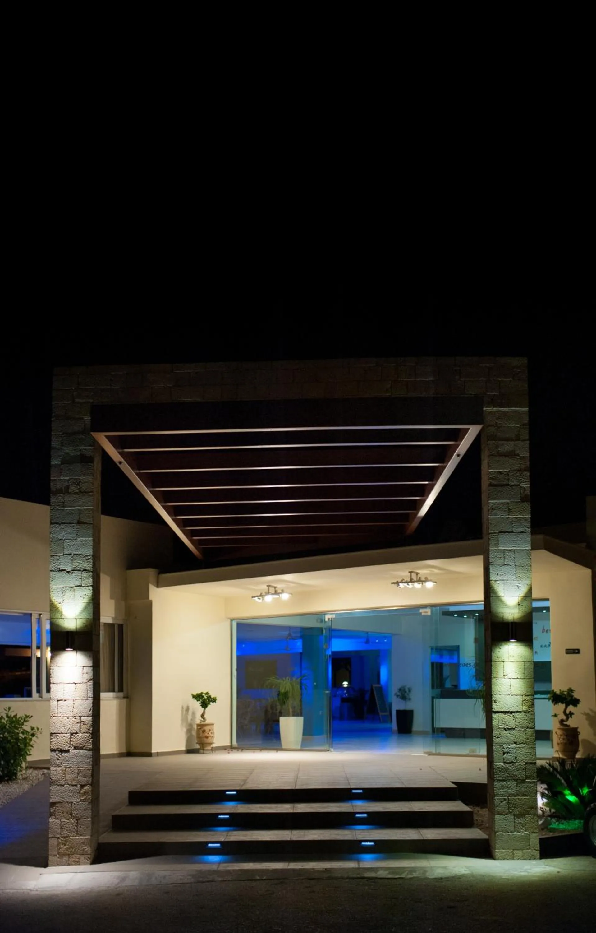 Facade/entrance in Zoes Hotel & Suites