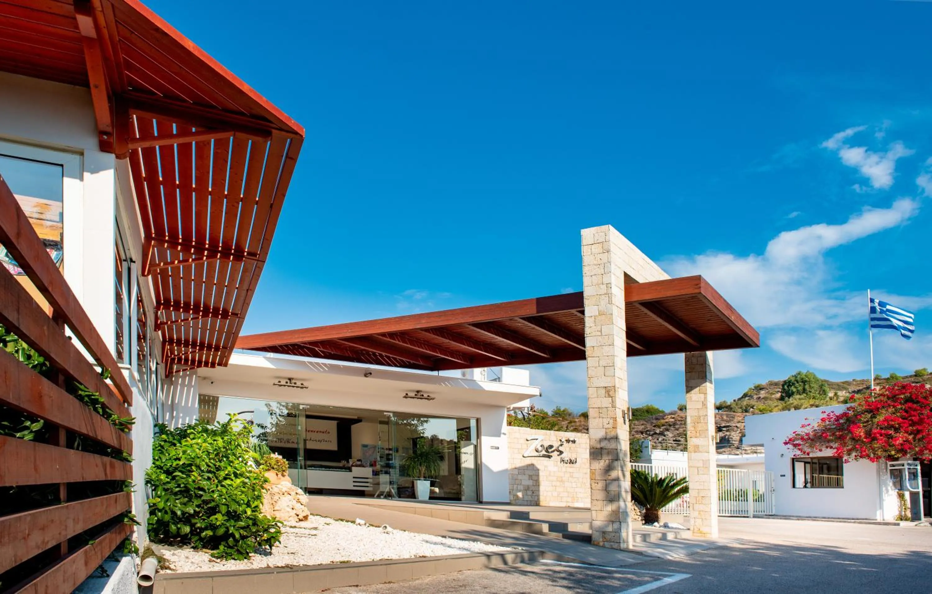 Facade/entrance in Zoes Hotel & Suites