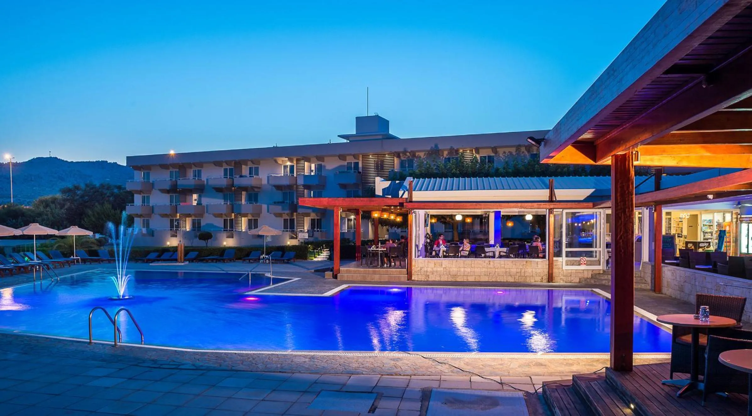 Property building in Zoes Hotel & Suites