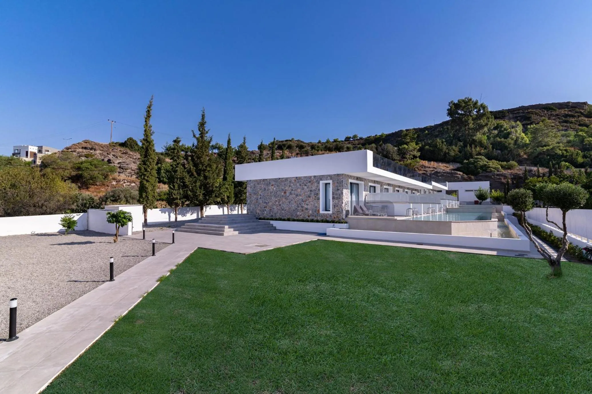 Garden in Zoes Hotel & Suites