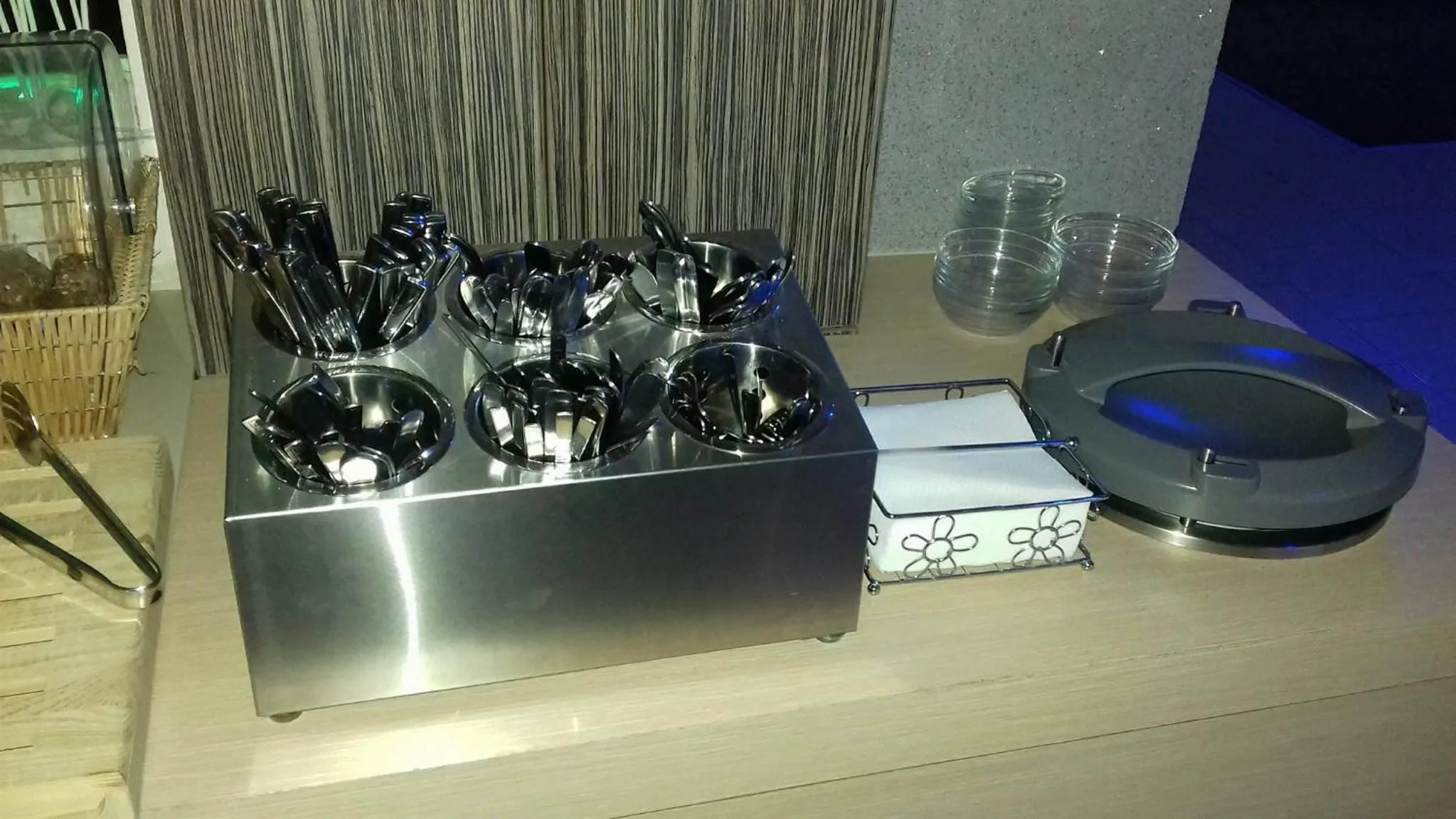 Breakfast in Zoes Hotel & Suites