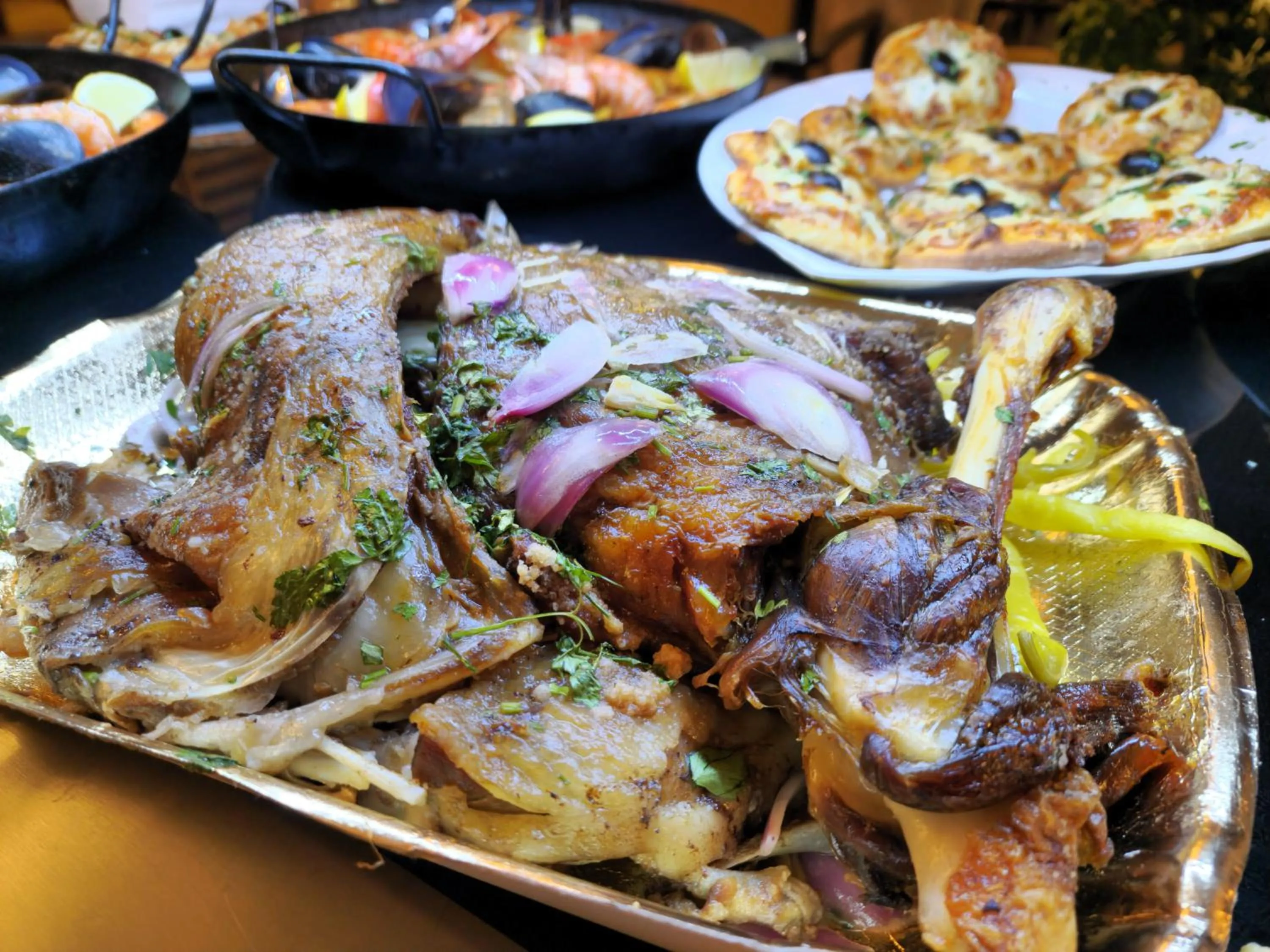 Restaurant/places to eat in Melissa Hotel