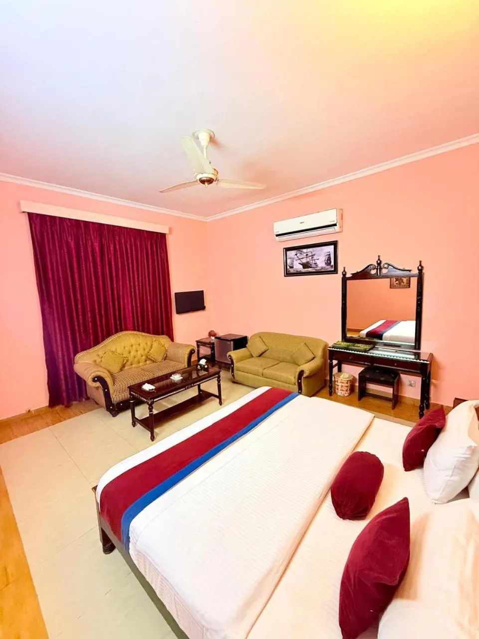 Bed in New Pakeeza Hotel
