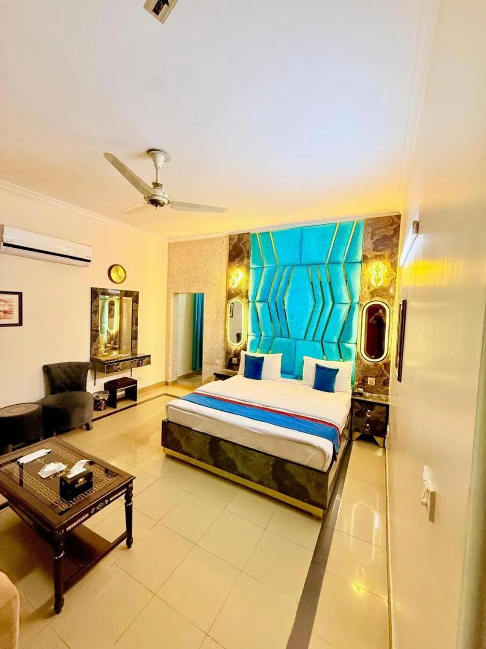 Bed in New Pakeeza Hotel