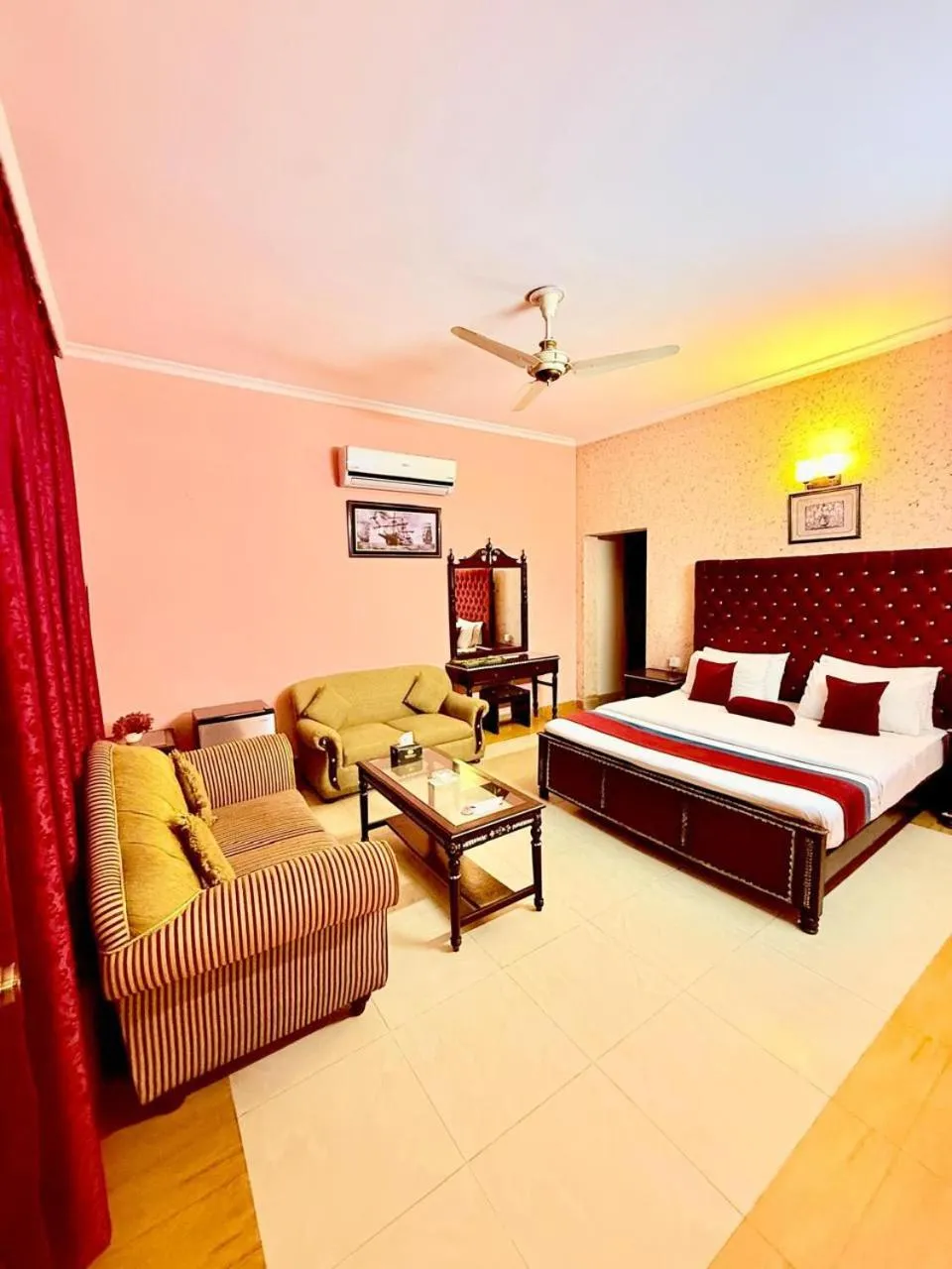 Bed in New Pakeeza Hotel