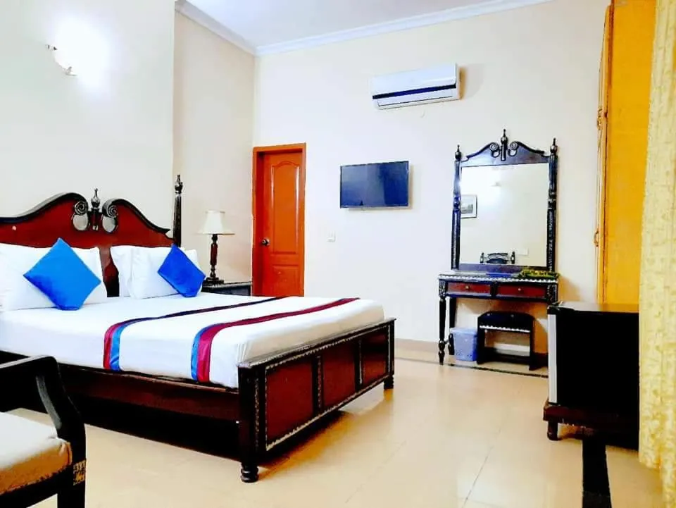 Bed in New Pakeeza Hotel