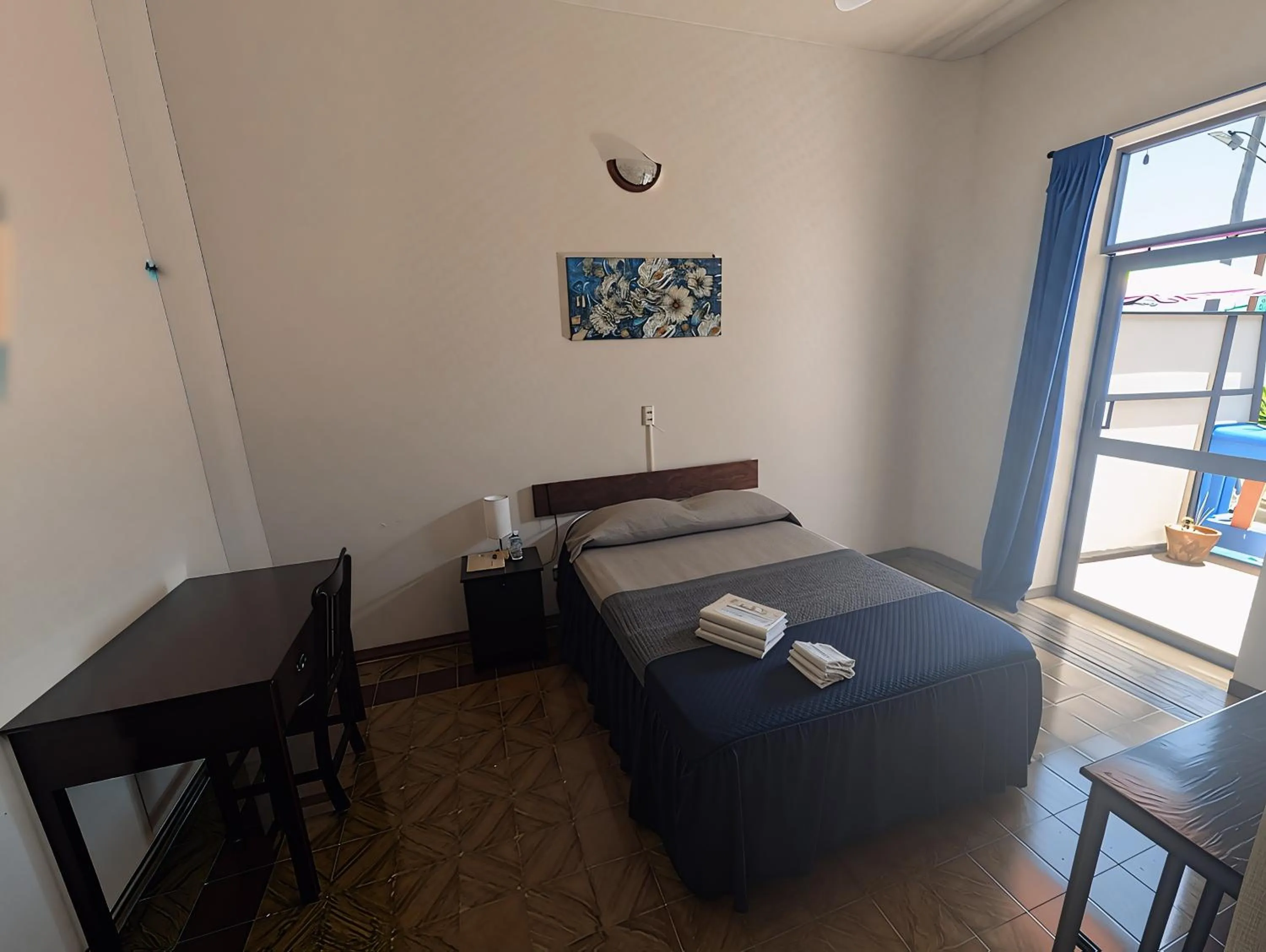 Bedroom, Bed in Hotel Cortaza Galería